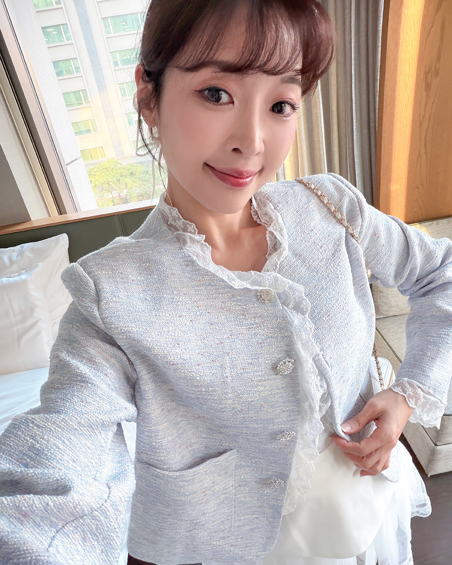 LINA LINA千金甜光小香風花呢蕾絲鑽石釦外套-高雅藍