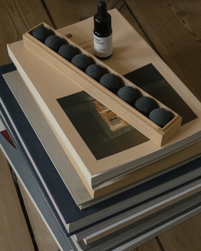 黑炭土球木盒擴香＿St. Pauls