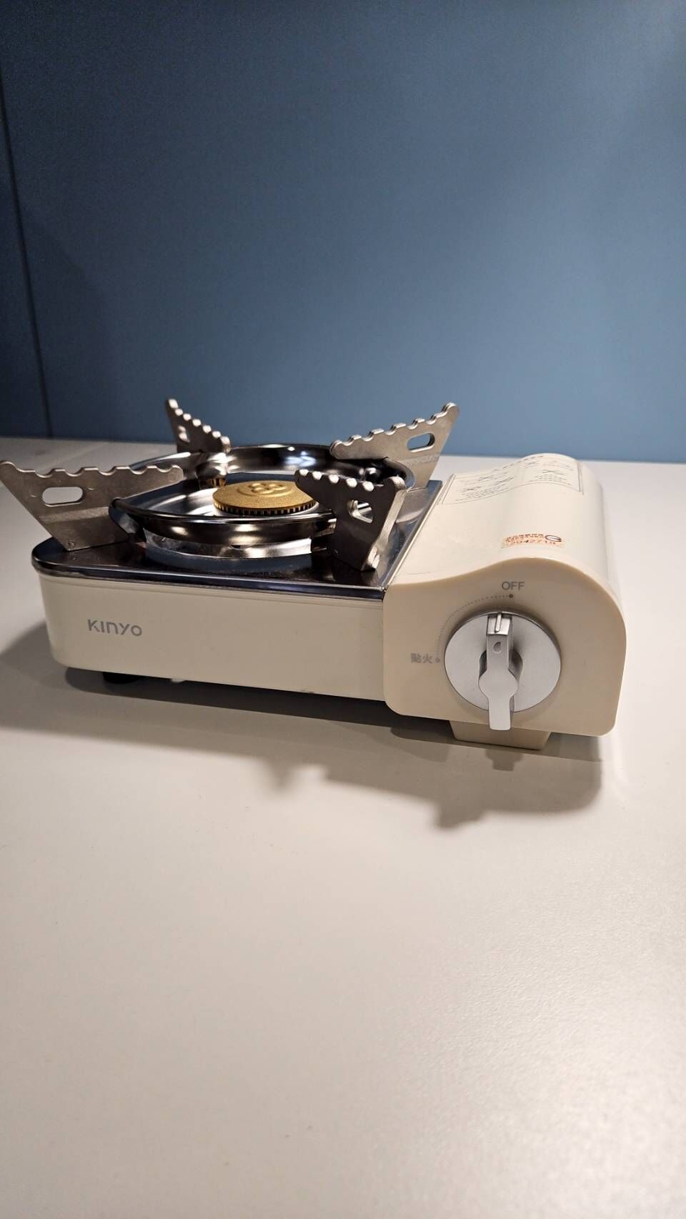 福利品出清【KINYO】 迷你卡式爐KGS-7588 象牙白