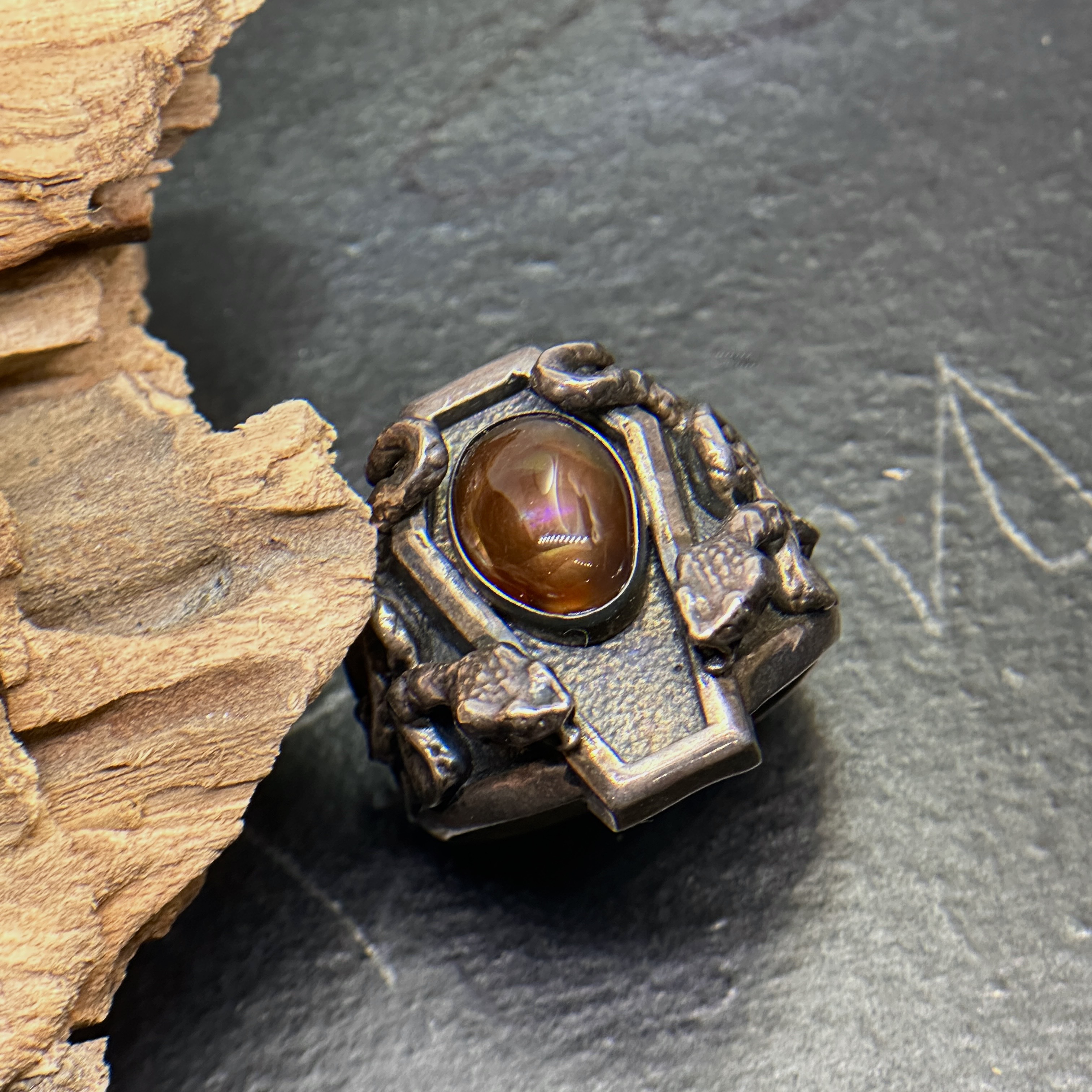 *Black Venom Jewelry- Poison The Reborn Ring with Any Stone 純銀重生戒鑲各式天然寶石 。