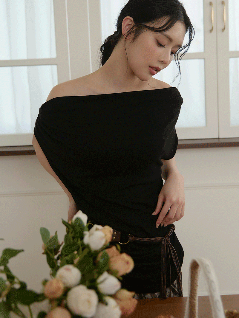 A3296-抽繩皺褶設計感掛脖上衣