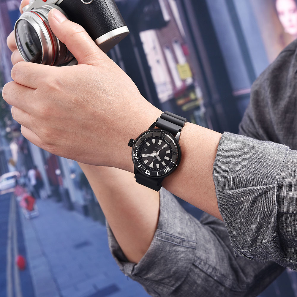 【Lofoten 羅斐頓】 F-6528MT 全黑 經典 簡約 夜光 日期顯示 藍寶石玻璃 矽膠 手錶