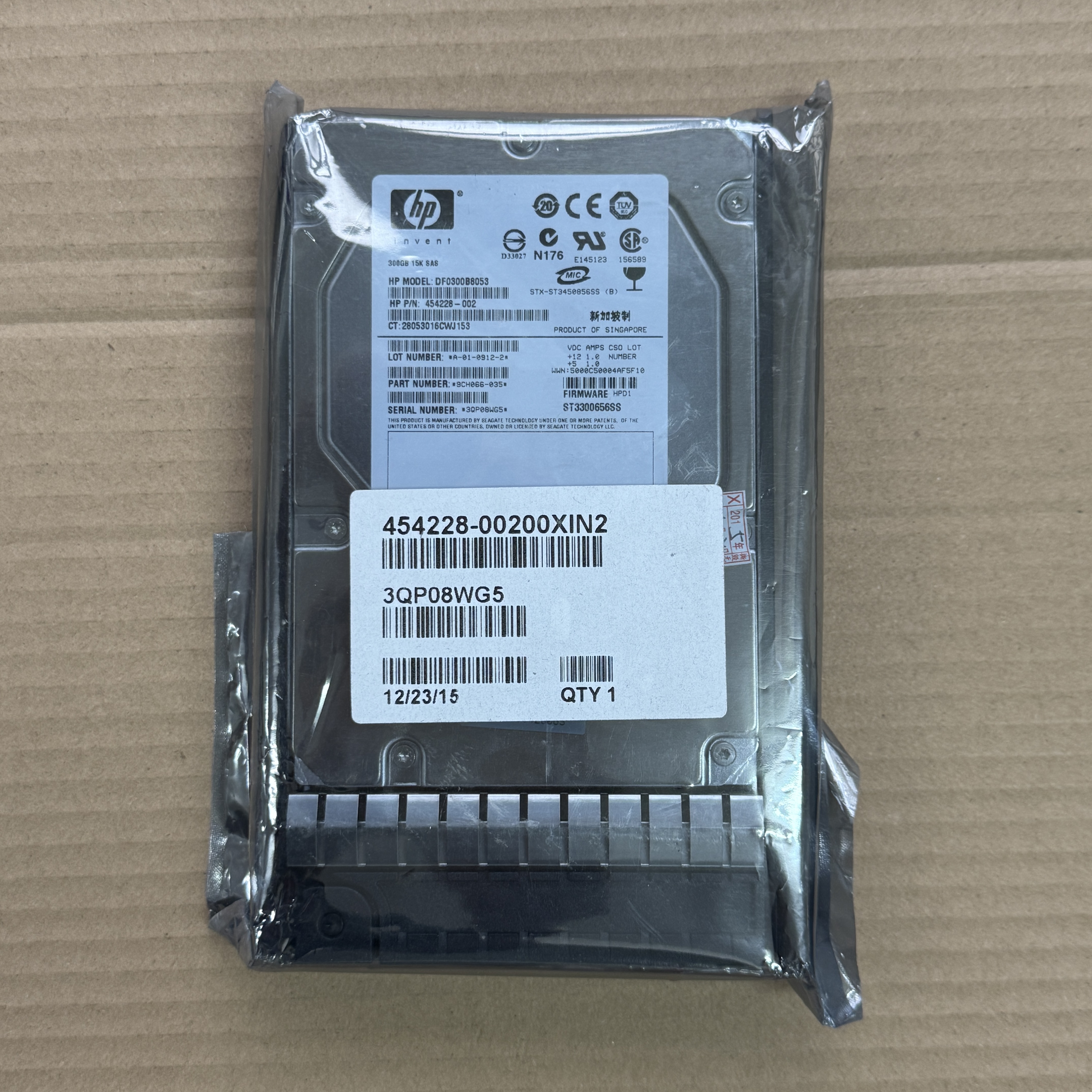 606227-001 HP 3.5" P2000 300GB 15RPM SAS HDD (翻新)