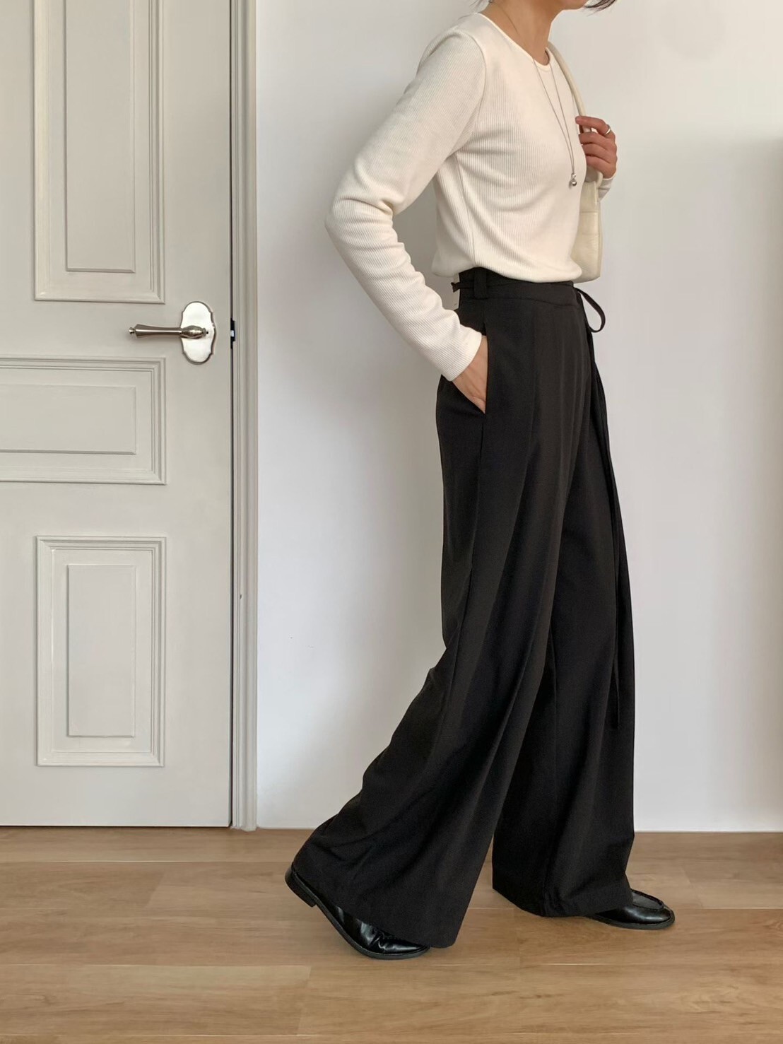 腰頭綁帶造型打褶落地西裝褲長褲-S-Ｍ / 2色