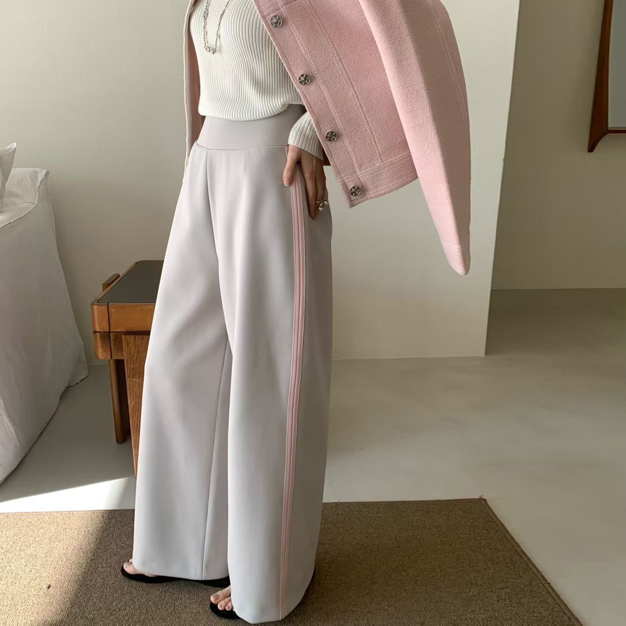 鬆緊高腰側配色線條造型休閒長褲-F / 2色