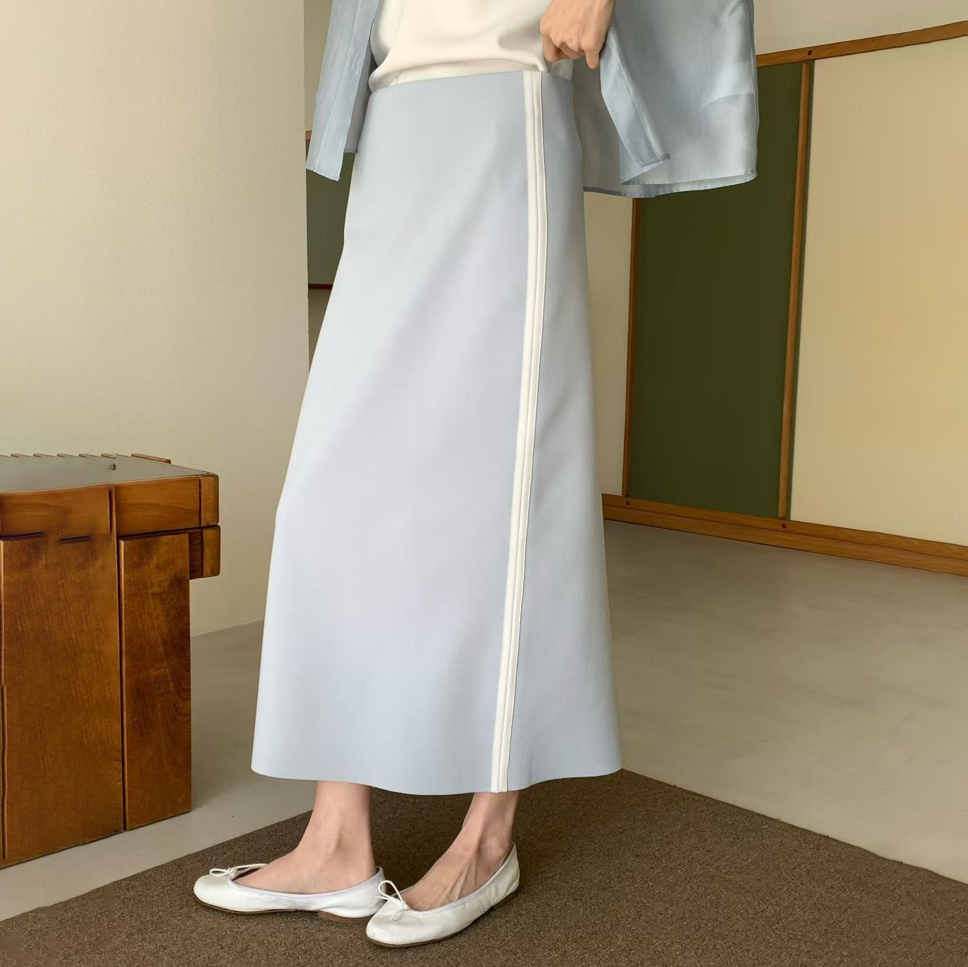 鬆緊腰側白線造型休閒鉛筆裙長裙-F