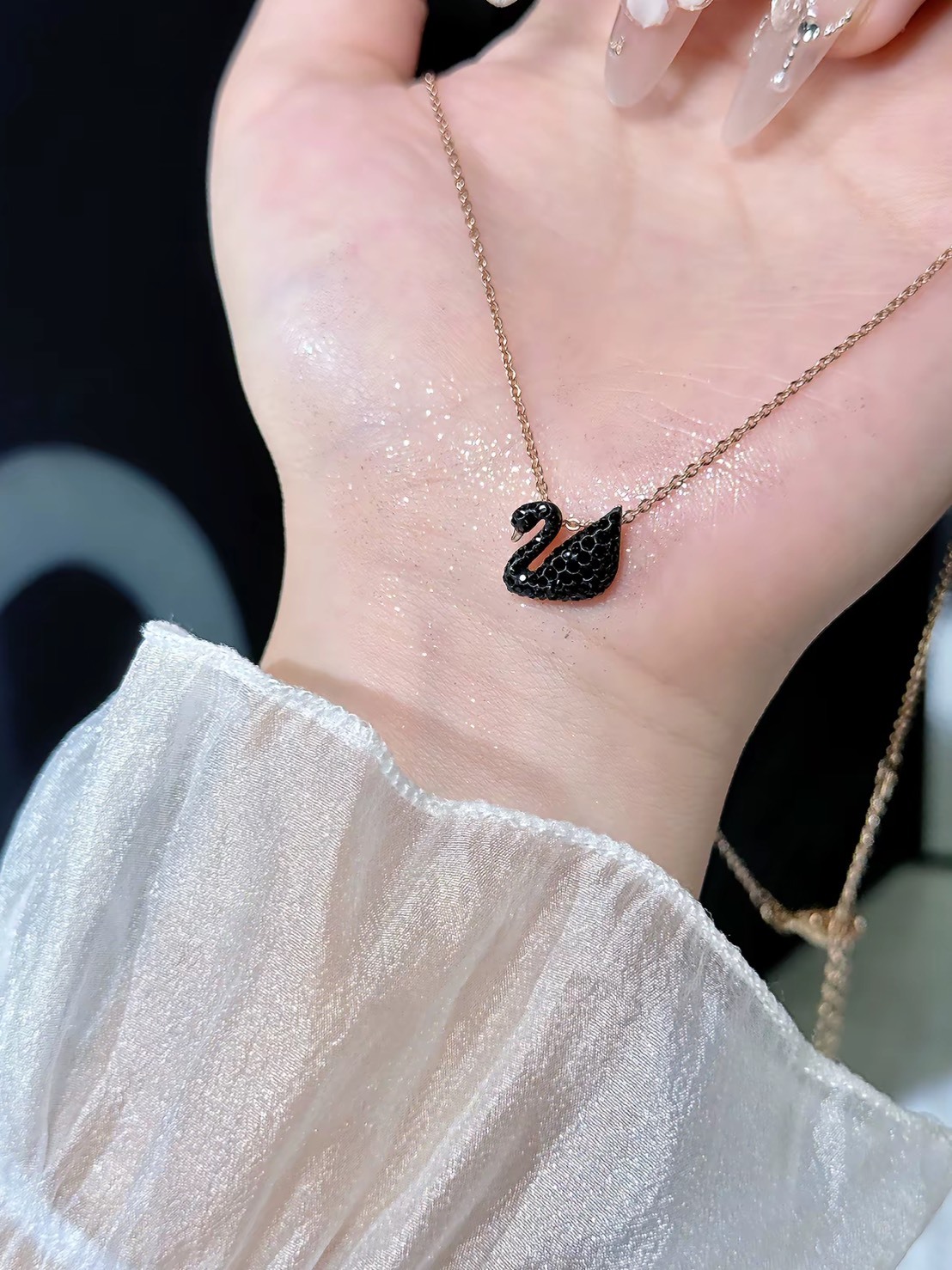 𝐒𝐖𝐀𝐑𝐎𝐕𝐒𝐊𝐈施華洛世奇 黑天鵝項鍊