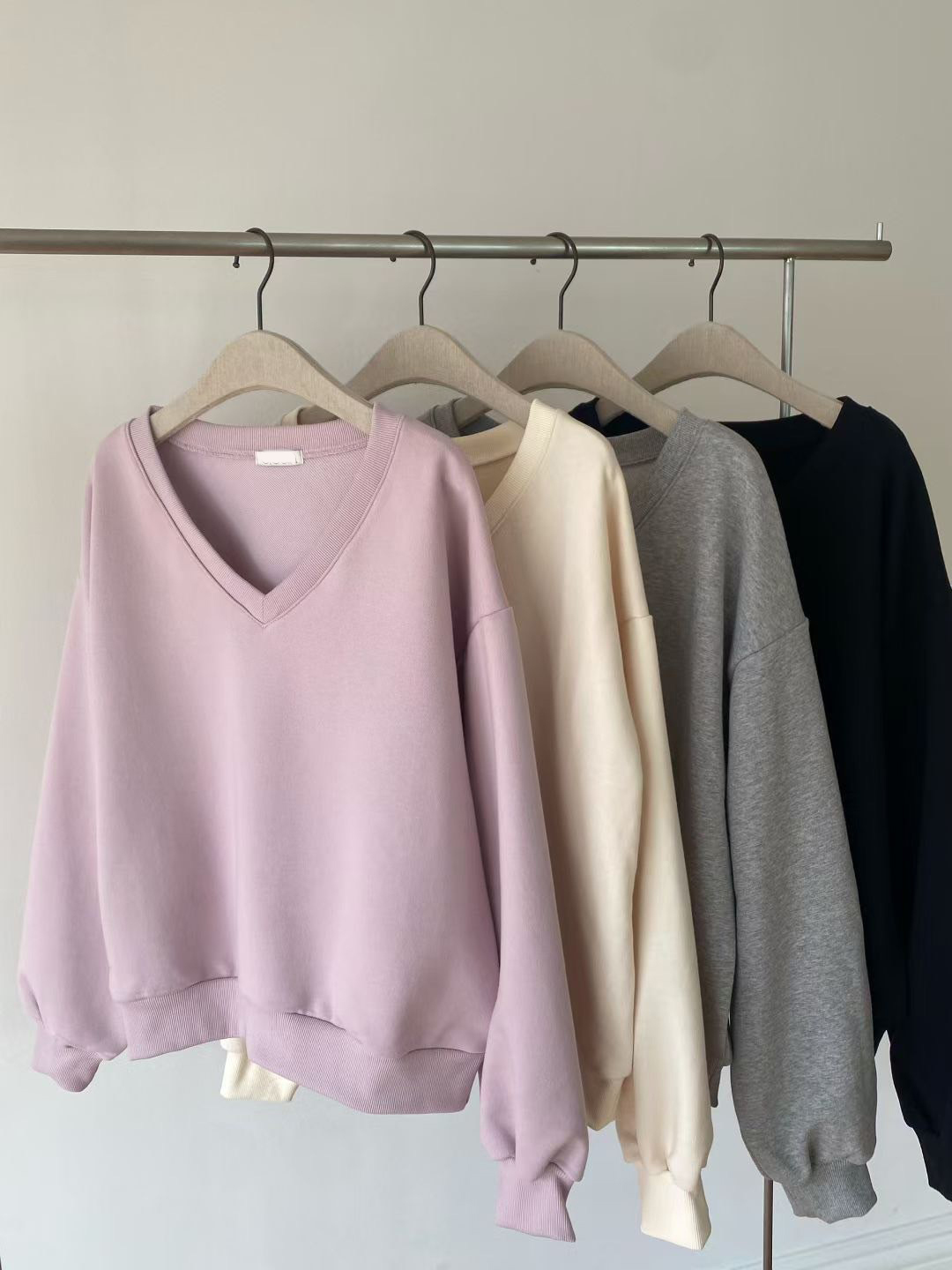 早春好氣色V領衛衣大學TEE / 4色