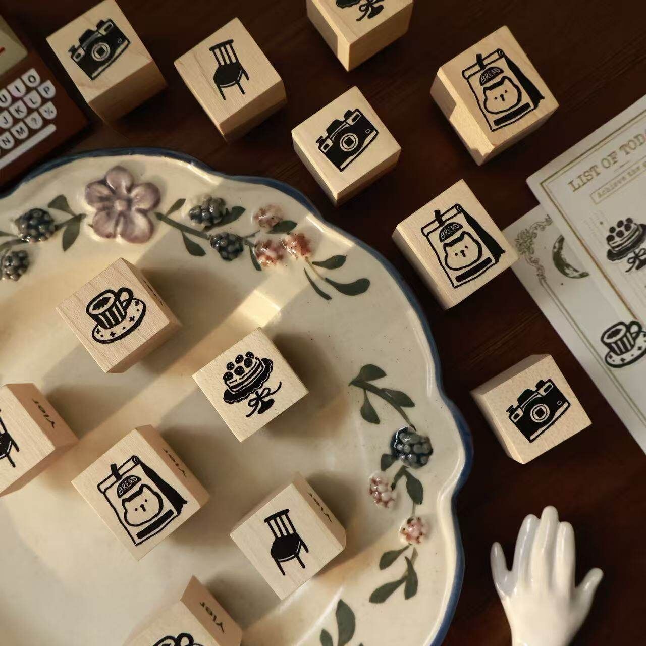 Yier Creative Studio - Rubber Stamp -  Small bread