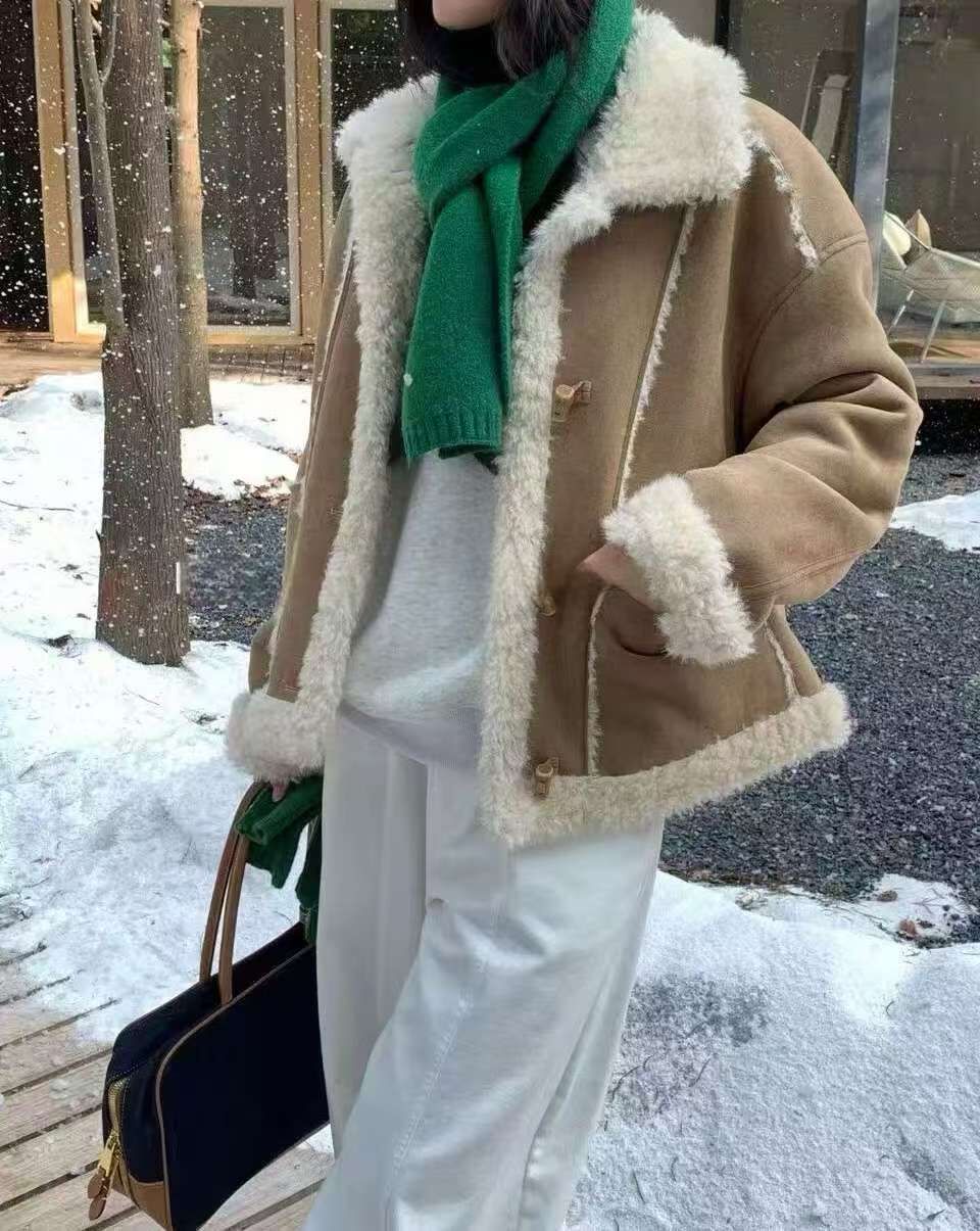 CC34 毛邊麂皮外套 *Cellona*