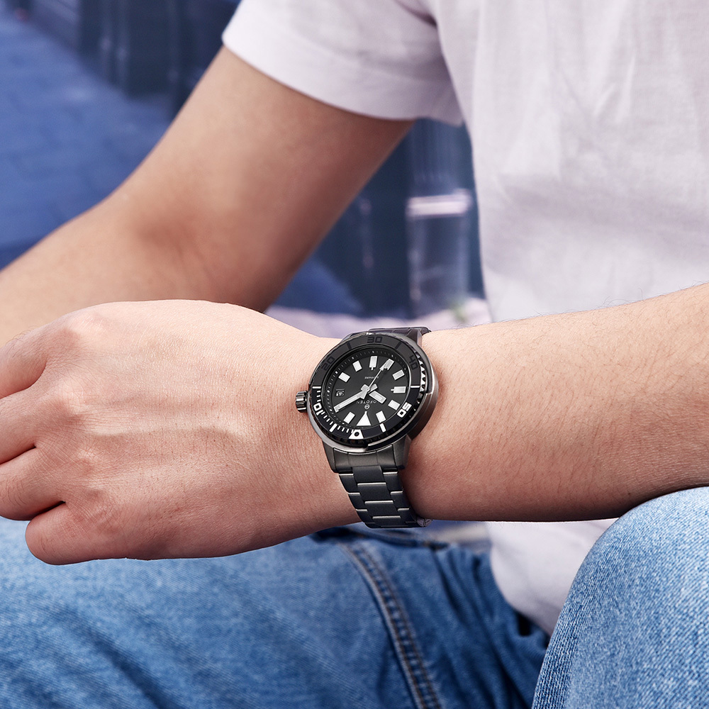 【Lofoten 羅斐頓】 F-6528M 灰黑 經典 簡約 夜光 日期顯示 藍寶石玻璃 不鏽鋼 手錶