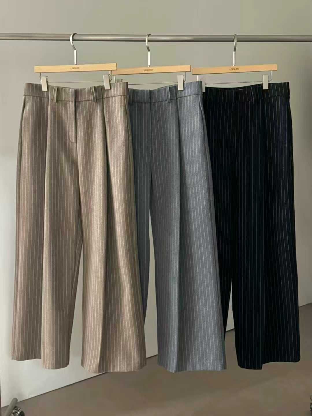 LN5515  直紋壓摺寬鬆西褲 *特價* (充值購物金不適用)