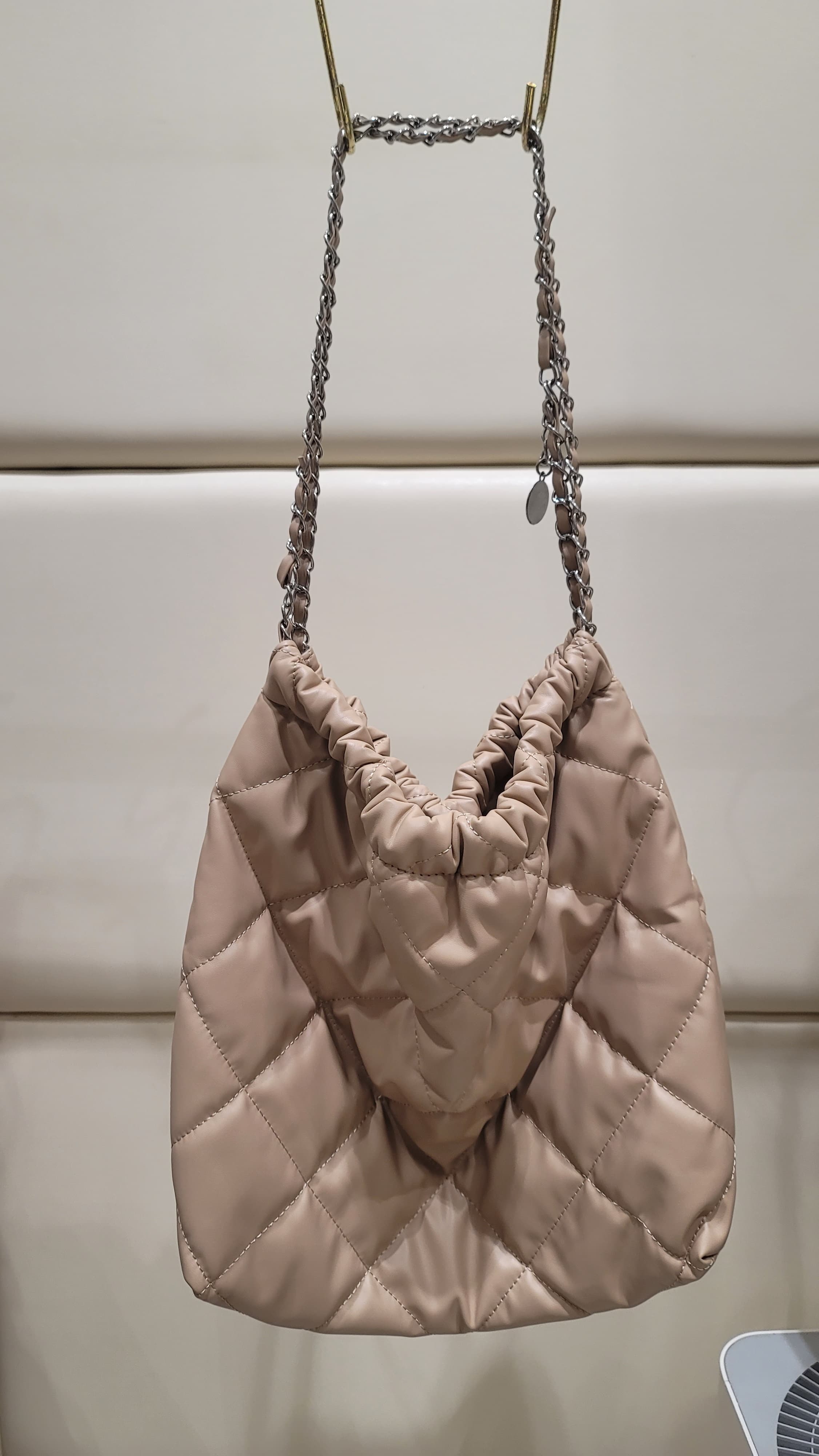 HOT-LLG0210-077 啡色 Square PU (A77)