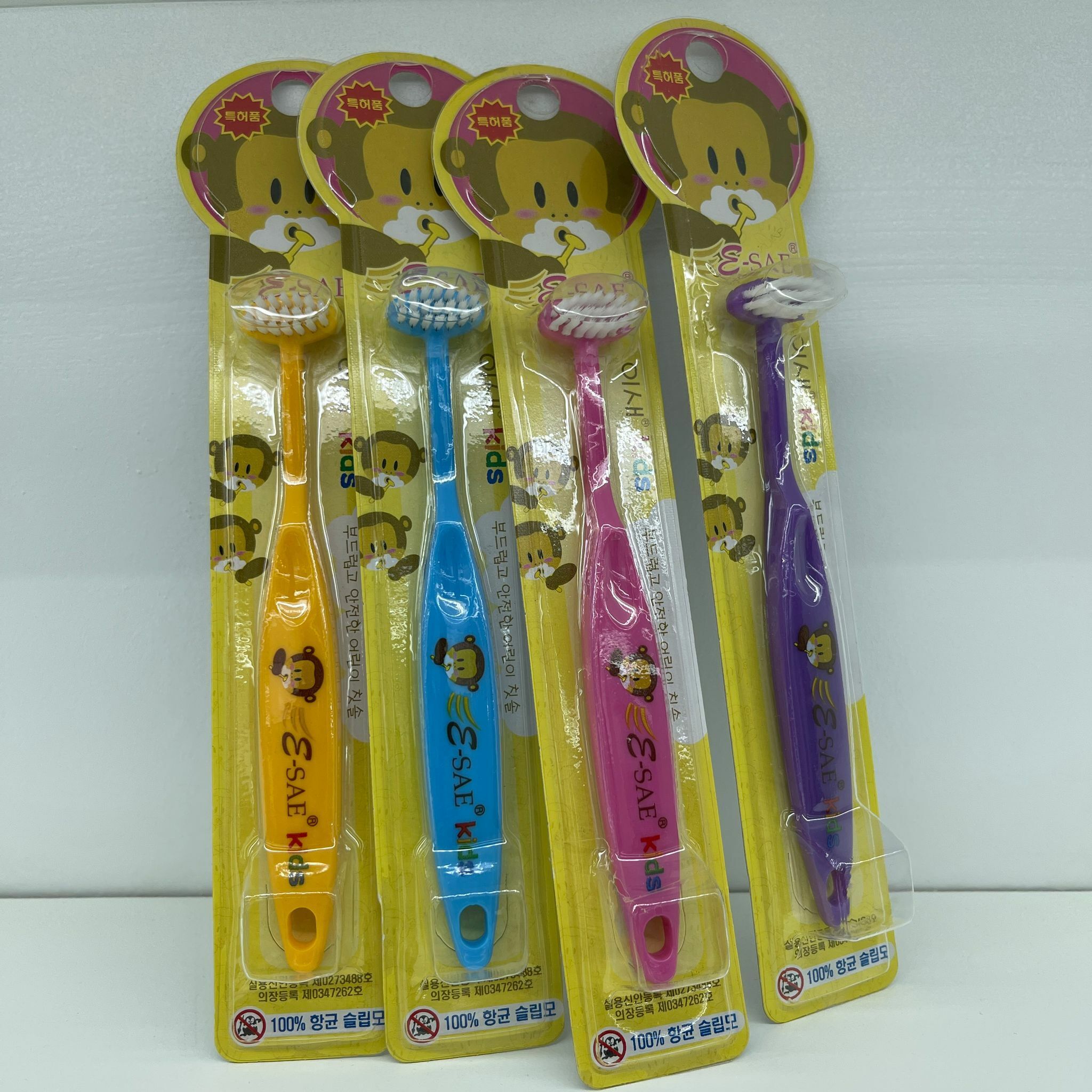 HOT-LLG0210-170 T字牙刷(成人/小童) *隨機色 (A170)