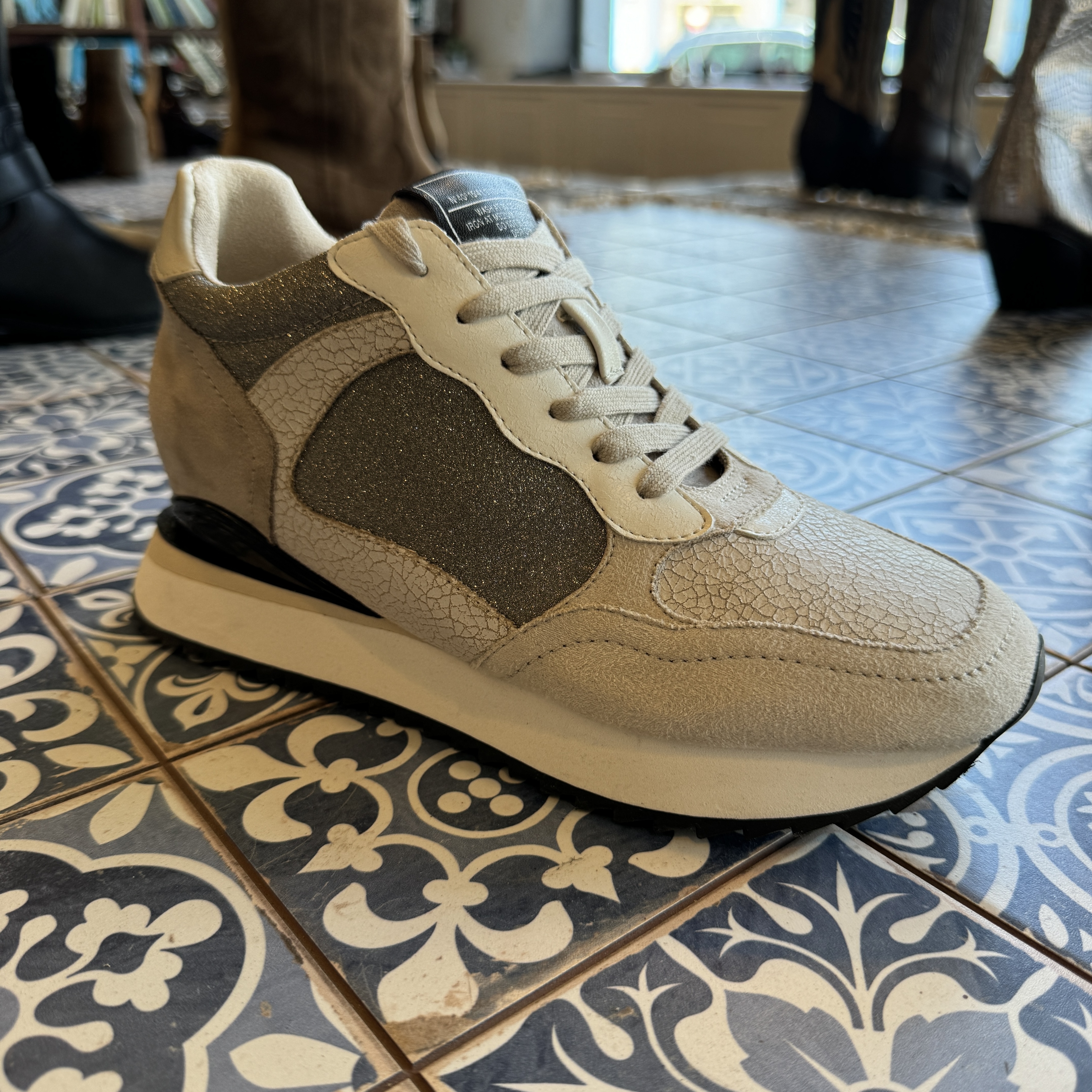 HOT-LLG0210-218 M4550 PLATA (AJ36/AJ39/AJ40/AJ41)