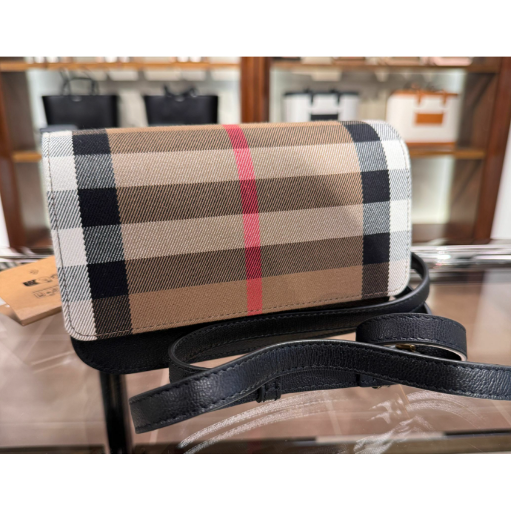 HOT-LLG0210-352 80840261 (B46)