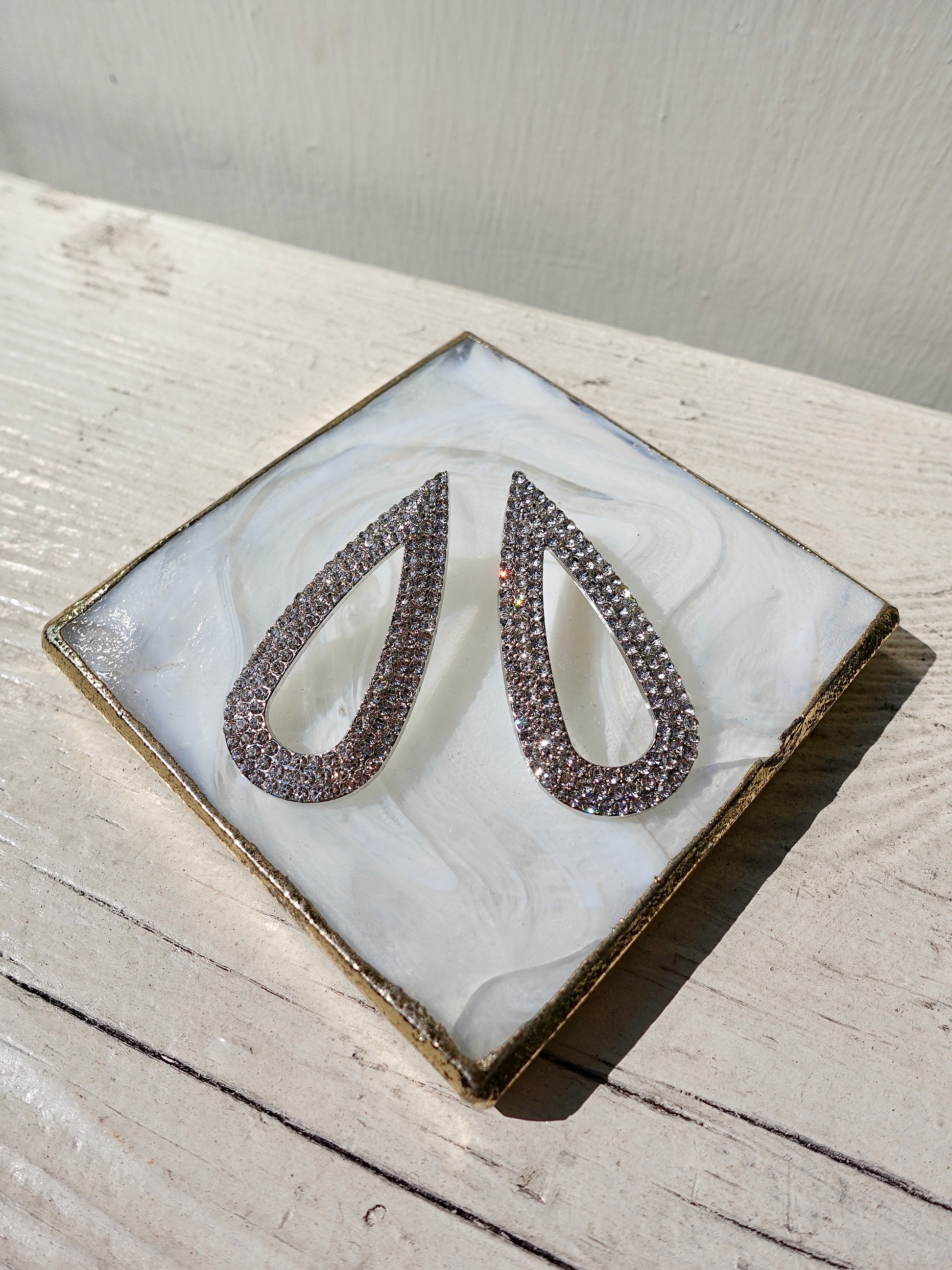 Lux silver銀色水鑽水滴型耳環