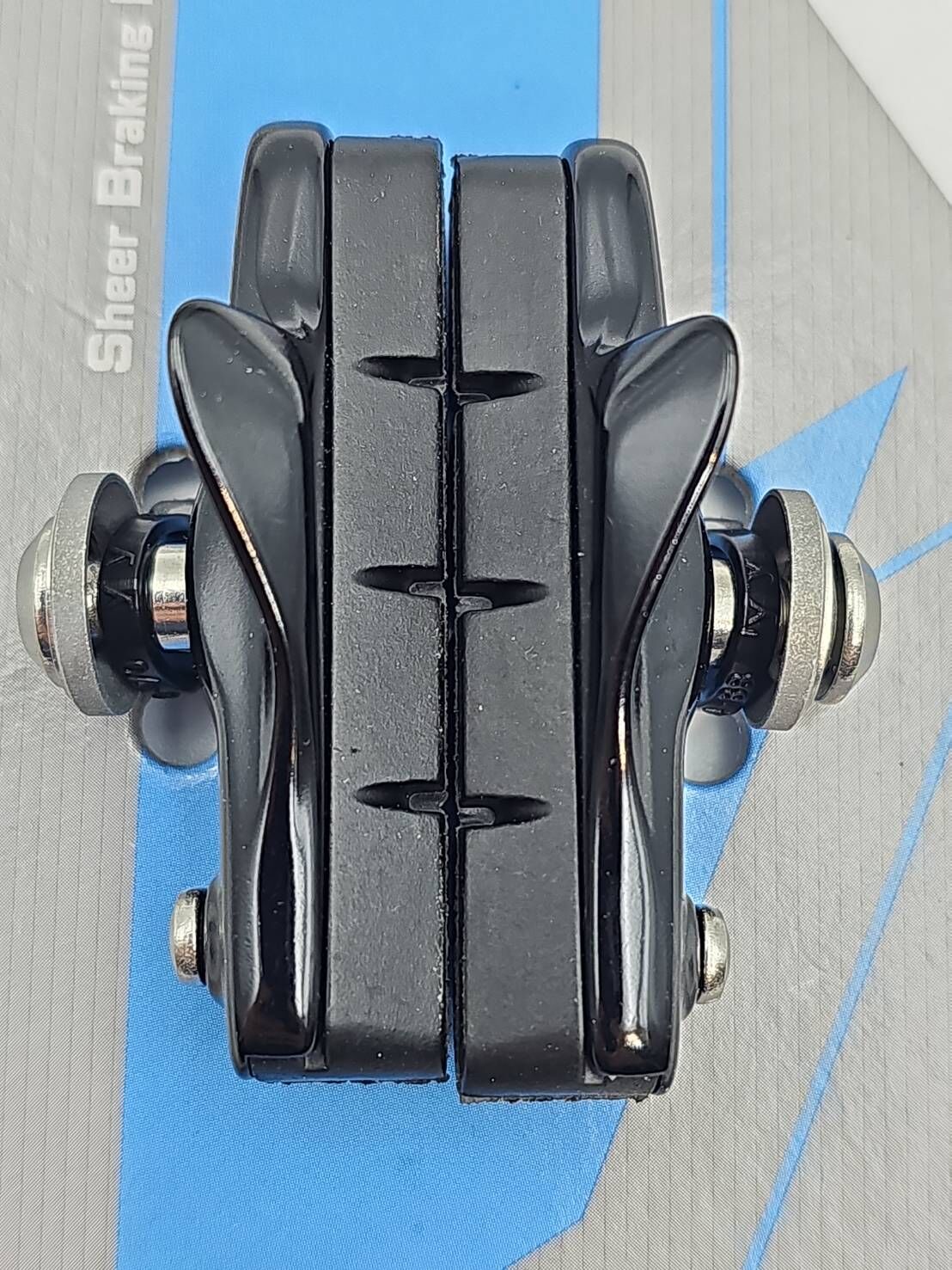 (剎車座+皮) ASHIMA 剎車皮含座 煞車皮+座 煞車皮座 適用:Shimano SRAM 系列夾器用 其他品牌公路車夾器也都可用 一輪份