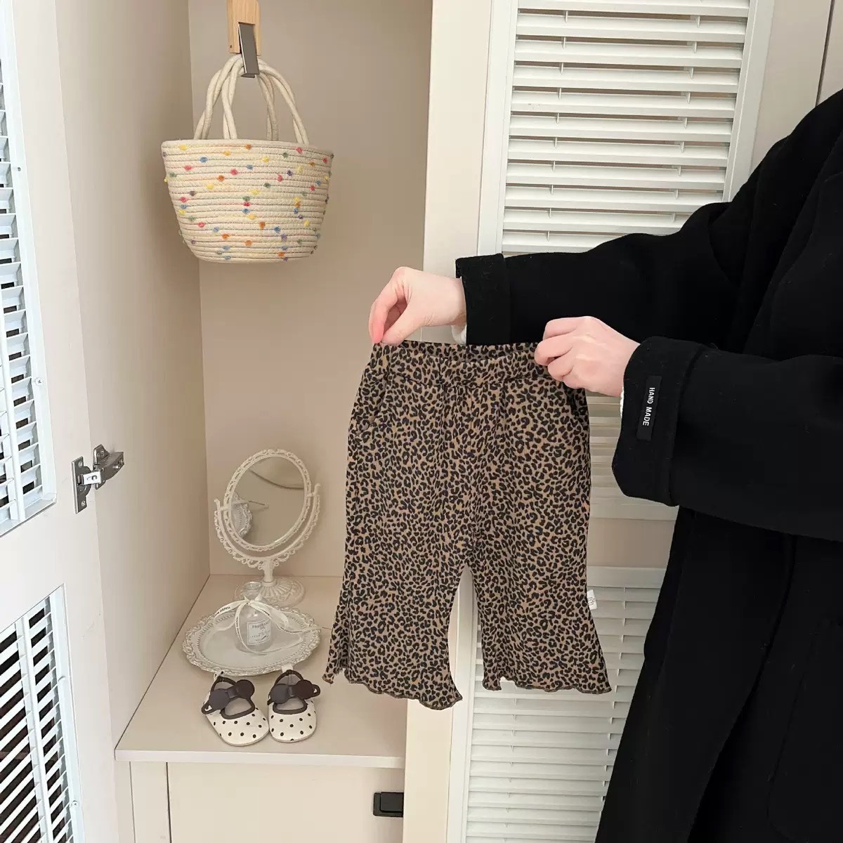 時髦豹紋喇叭褲