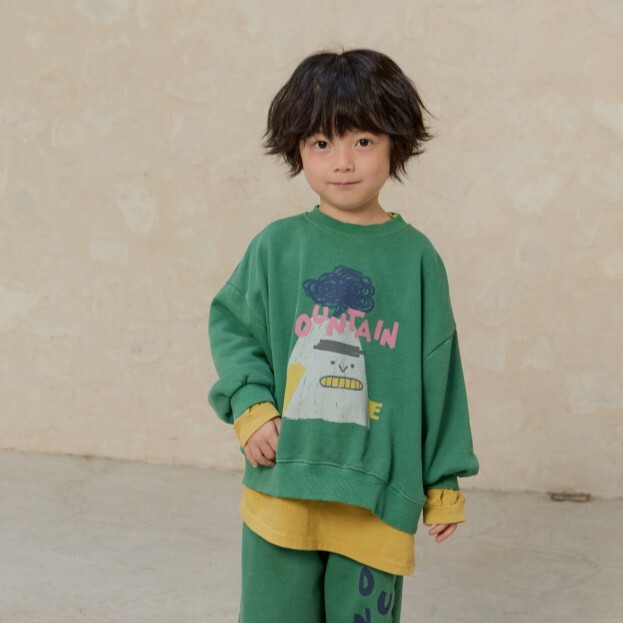 90-160 手繪火山人大學T 2色