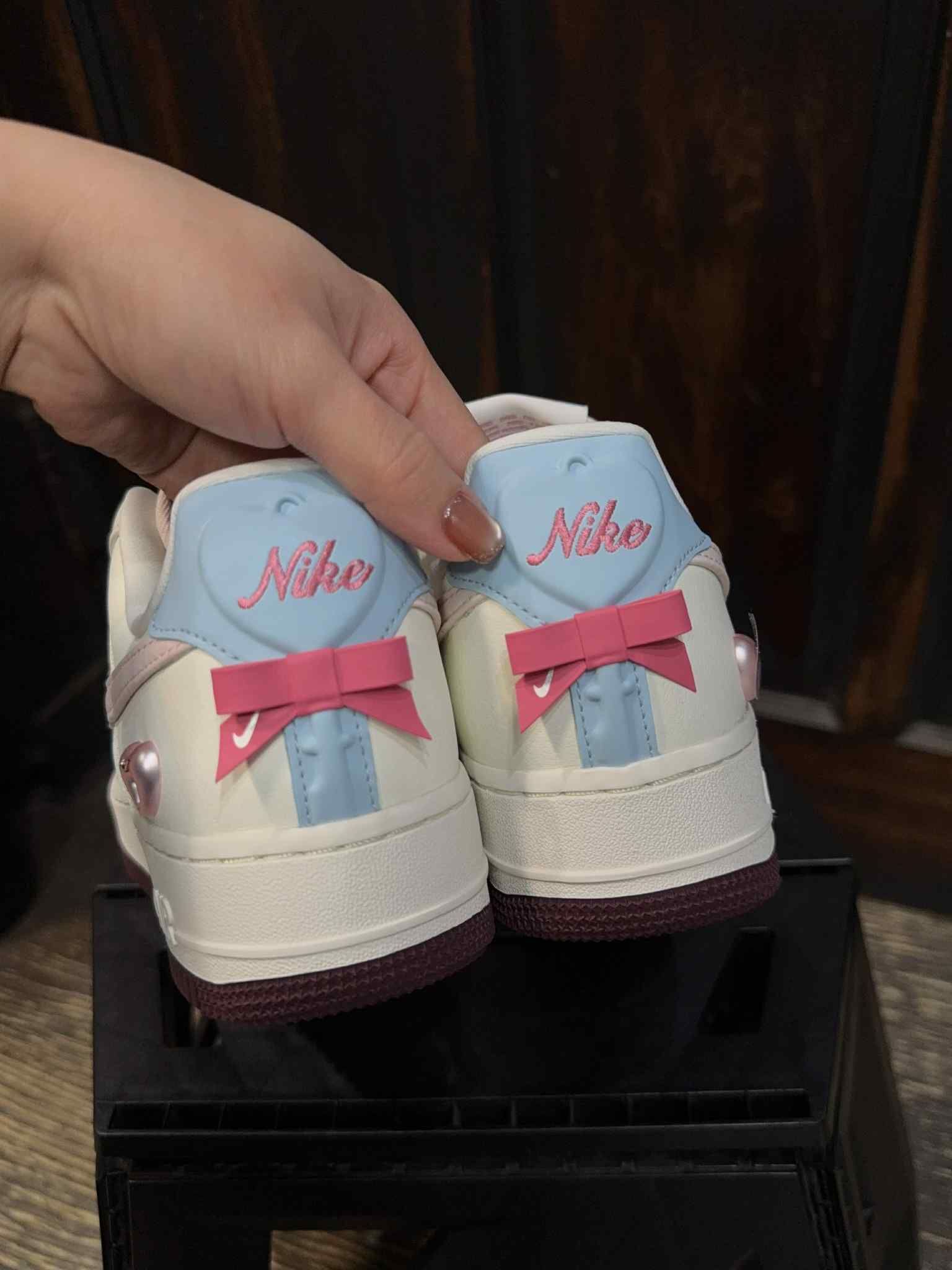 Nike Air Force 1 '07 情人節限定 愛心 蝴蝶結 IQ4937-161