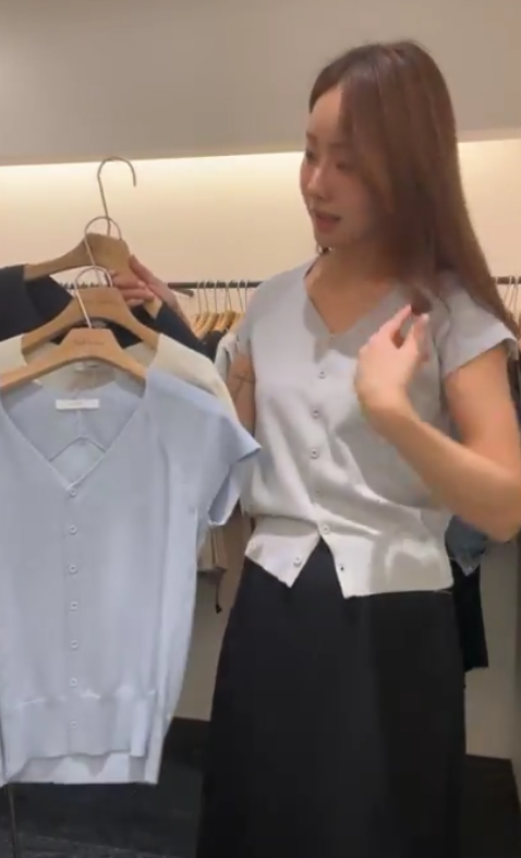 OB5511 V領拼坑紋小上衣*特價* (優惠碼同充值購物金不適用)