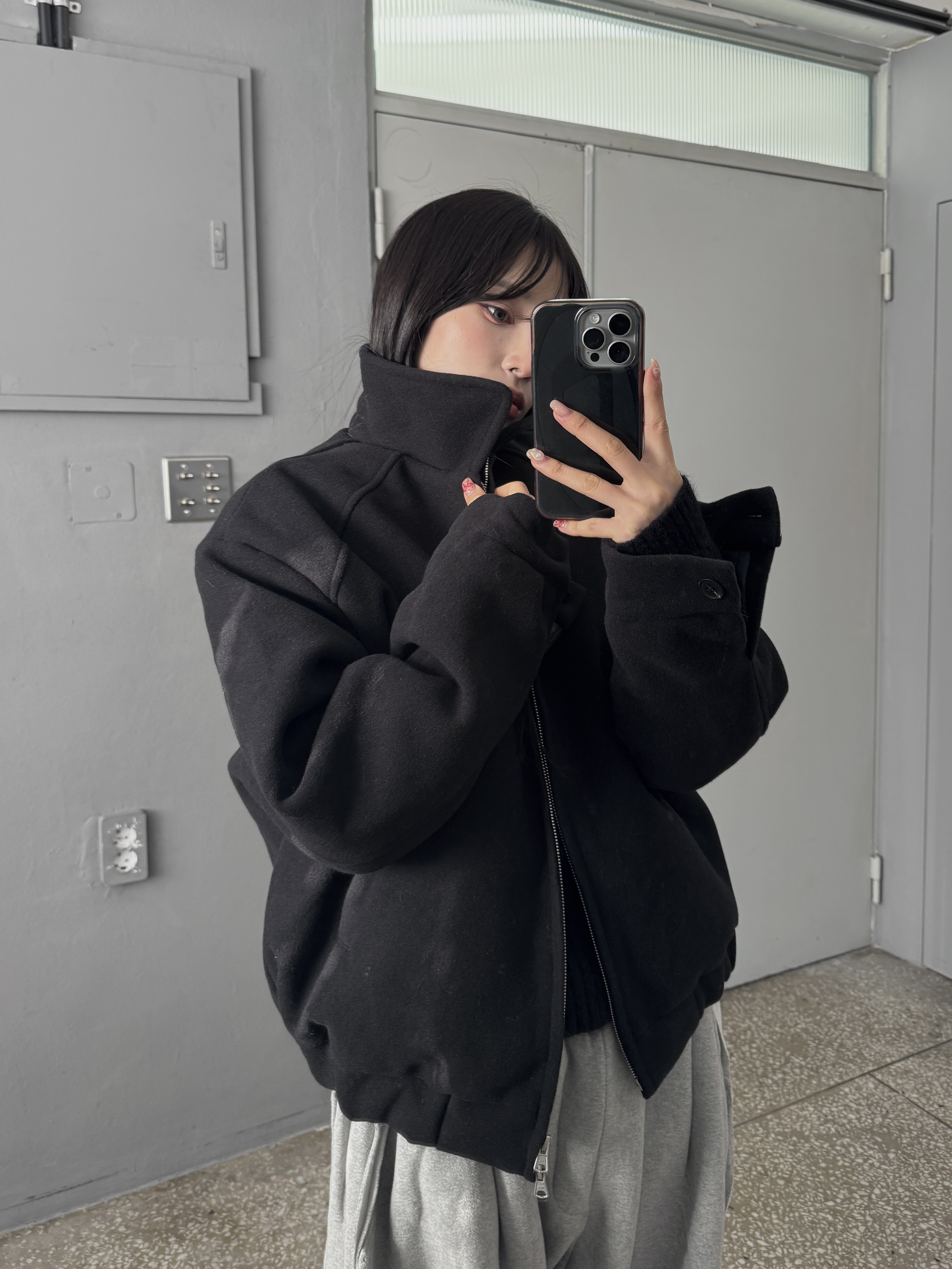 蓬鬆羊毛 素面寬鬆短版外套（現貨）