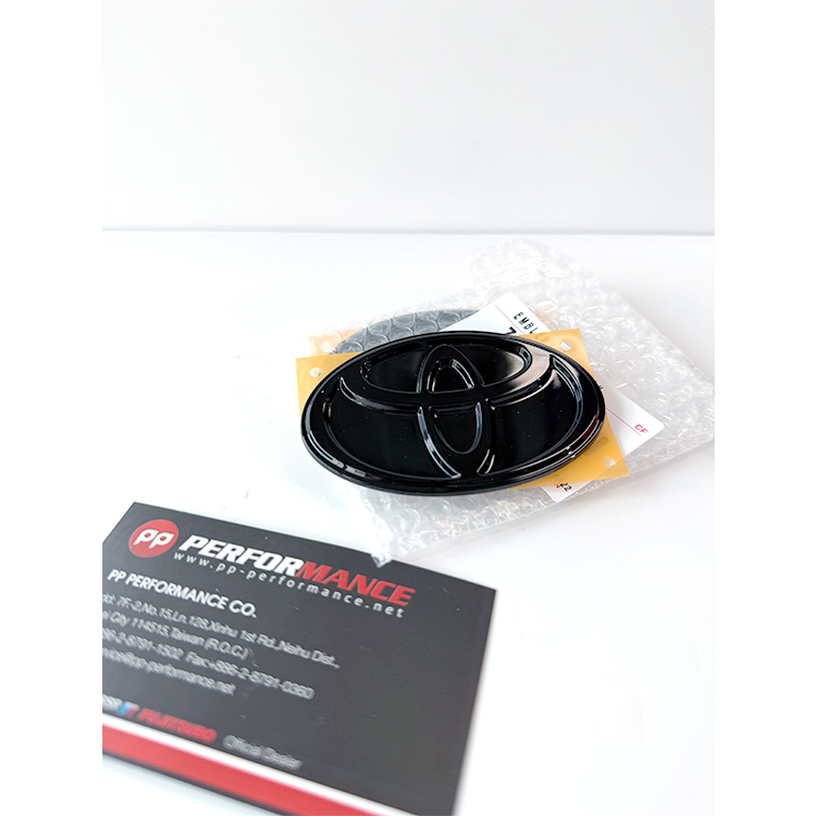 日本 TOYOTA 純正部品 黑化 後馬克 LOGO