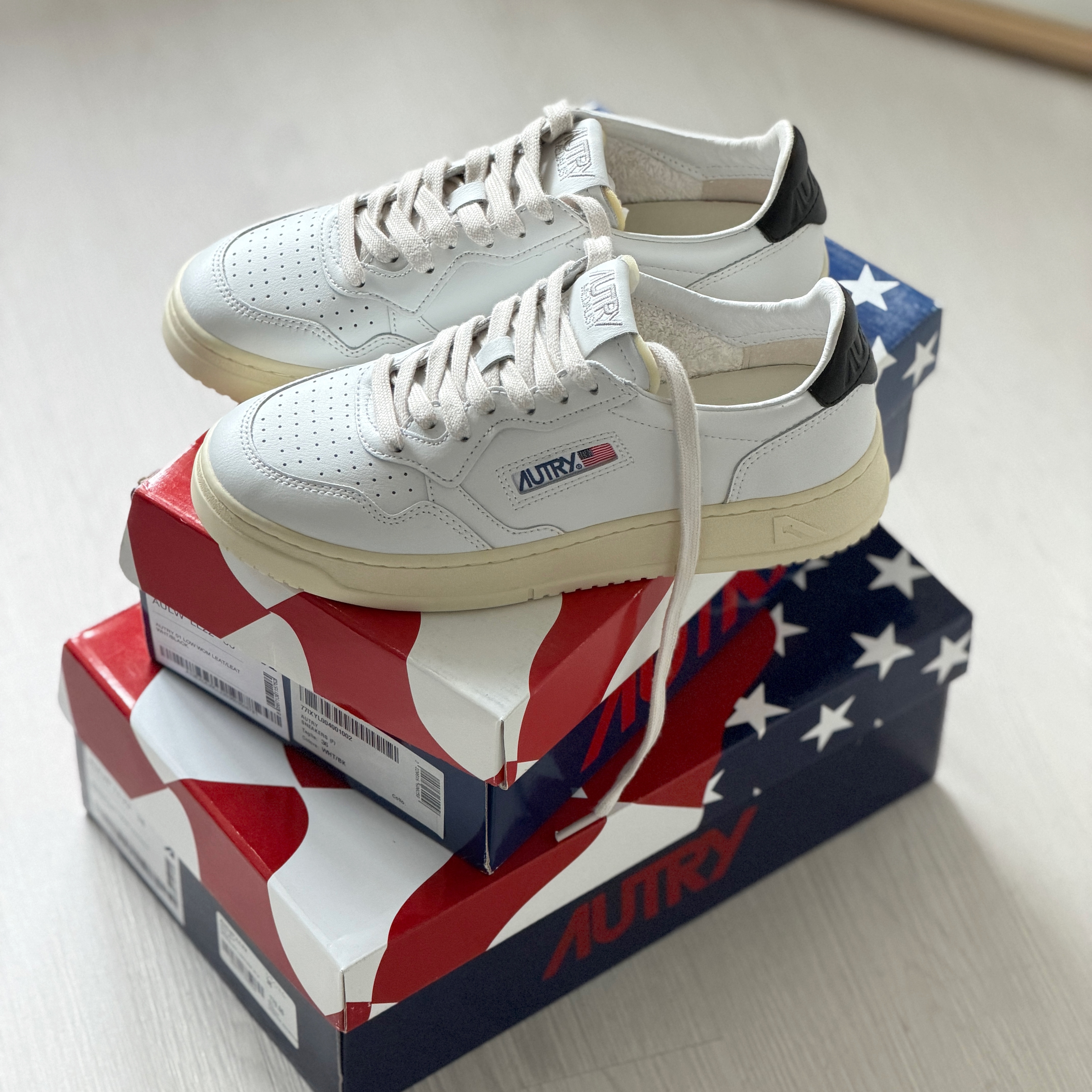 現貨 | Autry Medalist Low Leather 黑 小牛皮 小白鞋