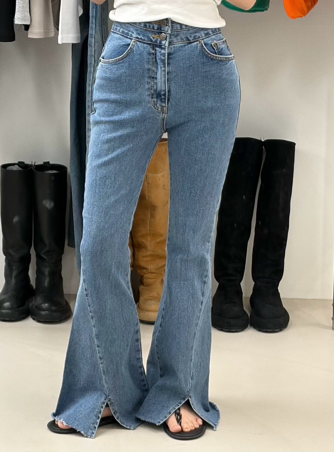 兩釦喇叭開釦牛仔長褲