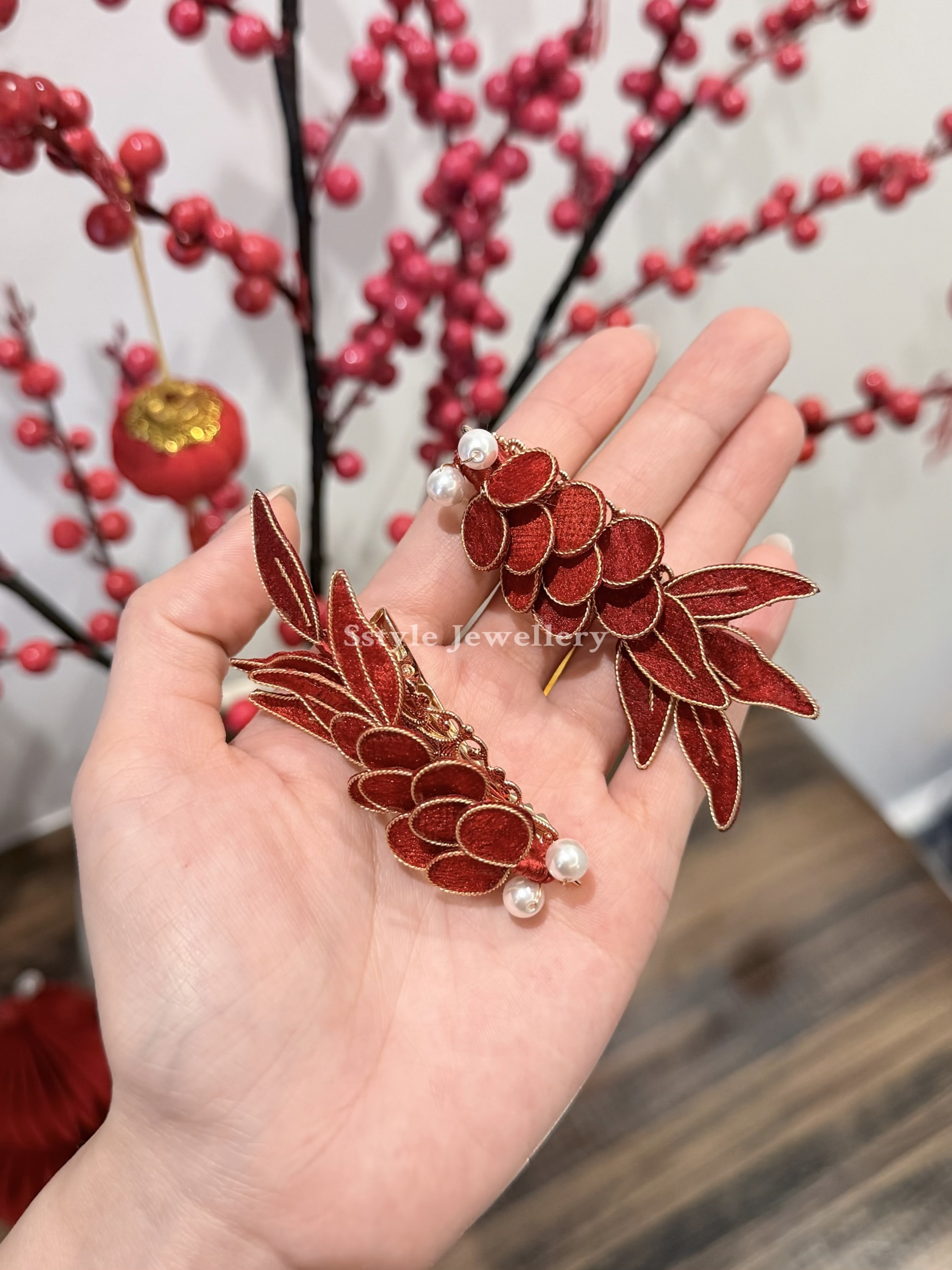 Koi Hairclip