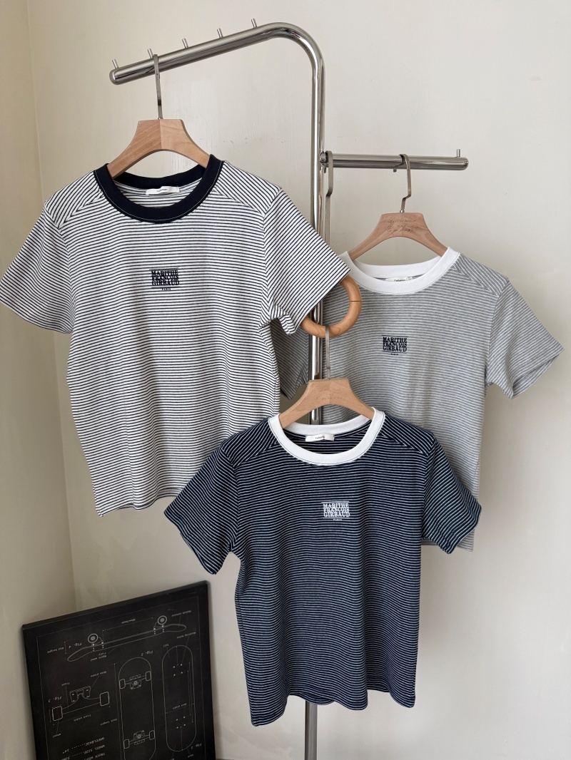 A3264-滾邊英字條紋上衣