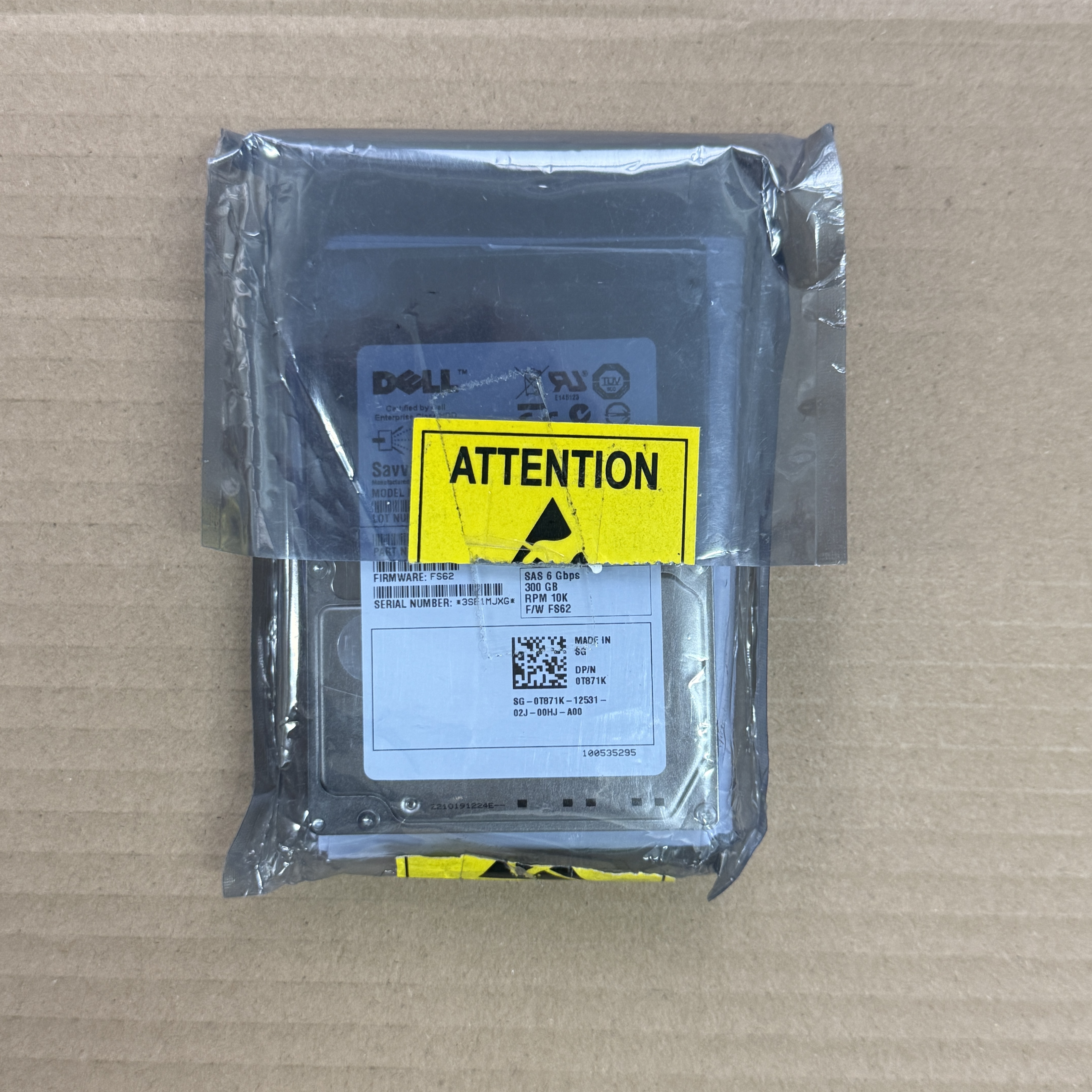 C975M DELL R175 2.5" 300GB 10K SAS 6GBPS HDD (翻新)