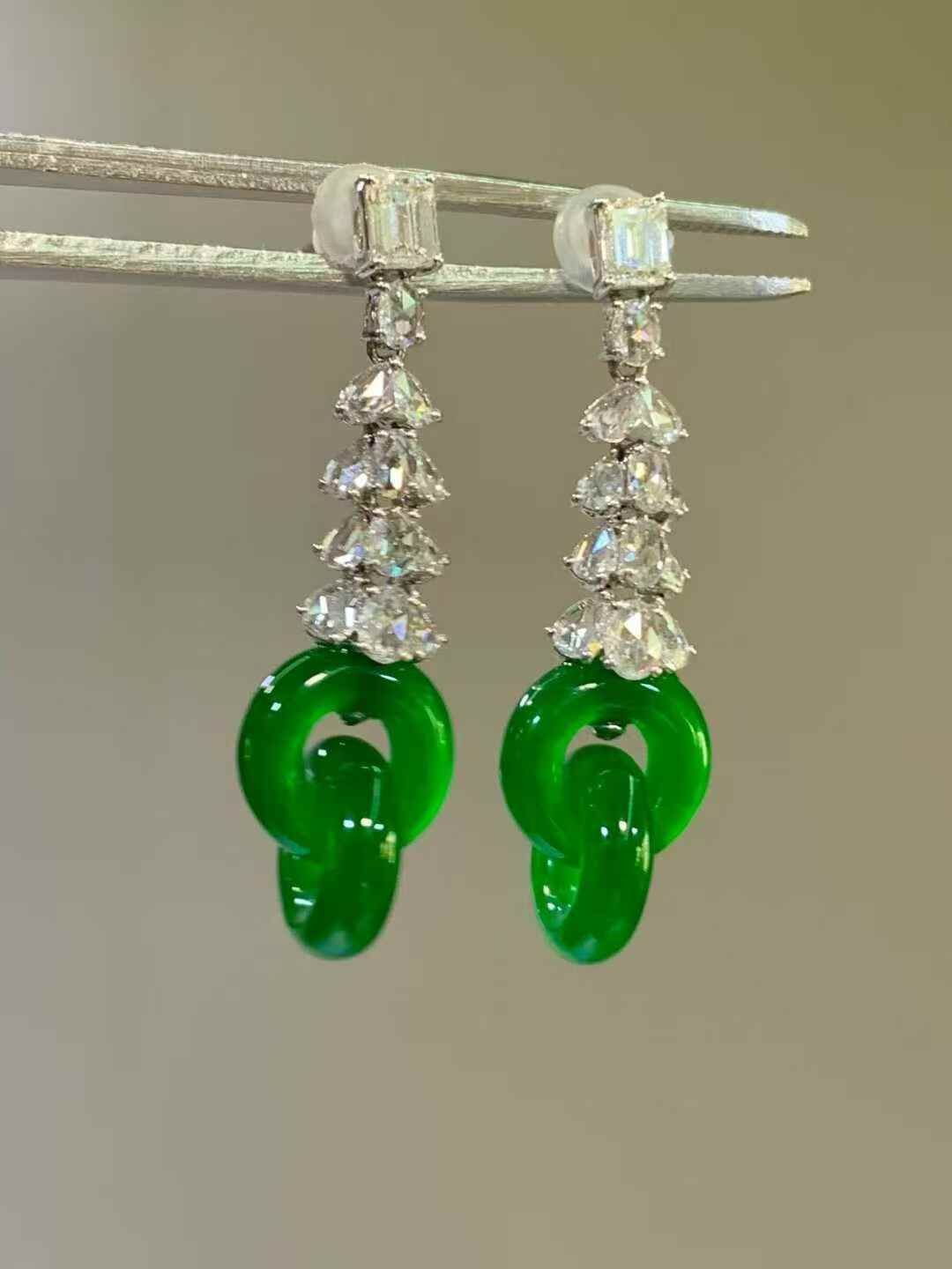 123318 翡翠玉環耳墜一對