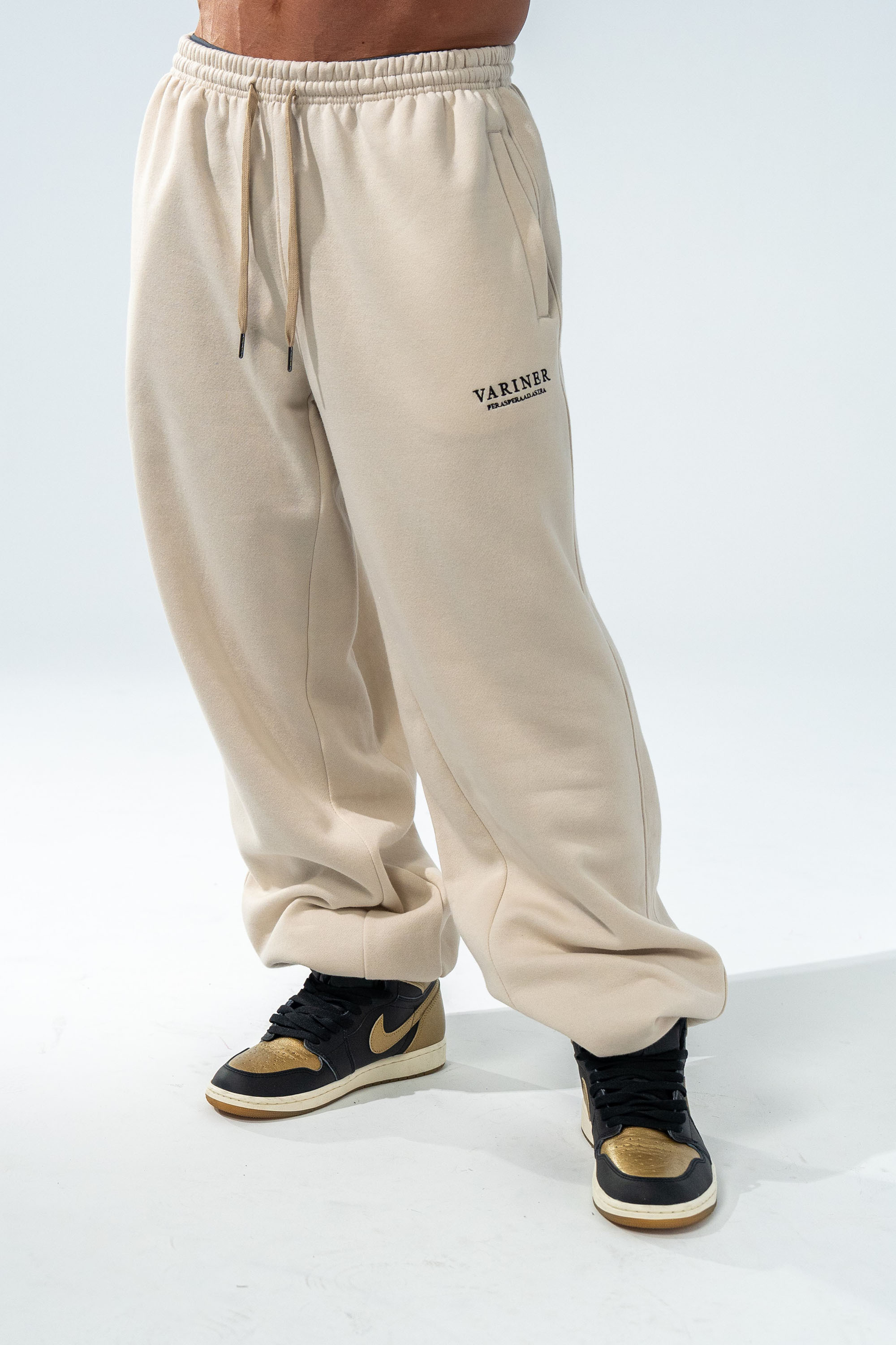 Vesuvius®Oversized jogger-米褐奶油