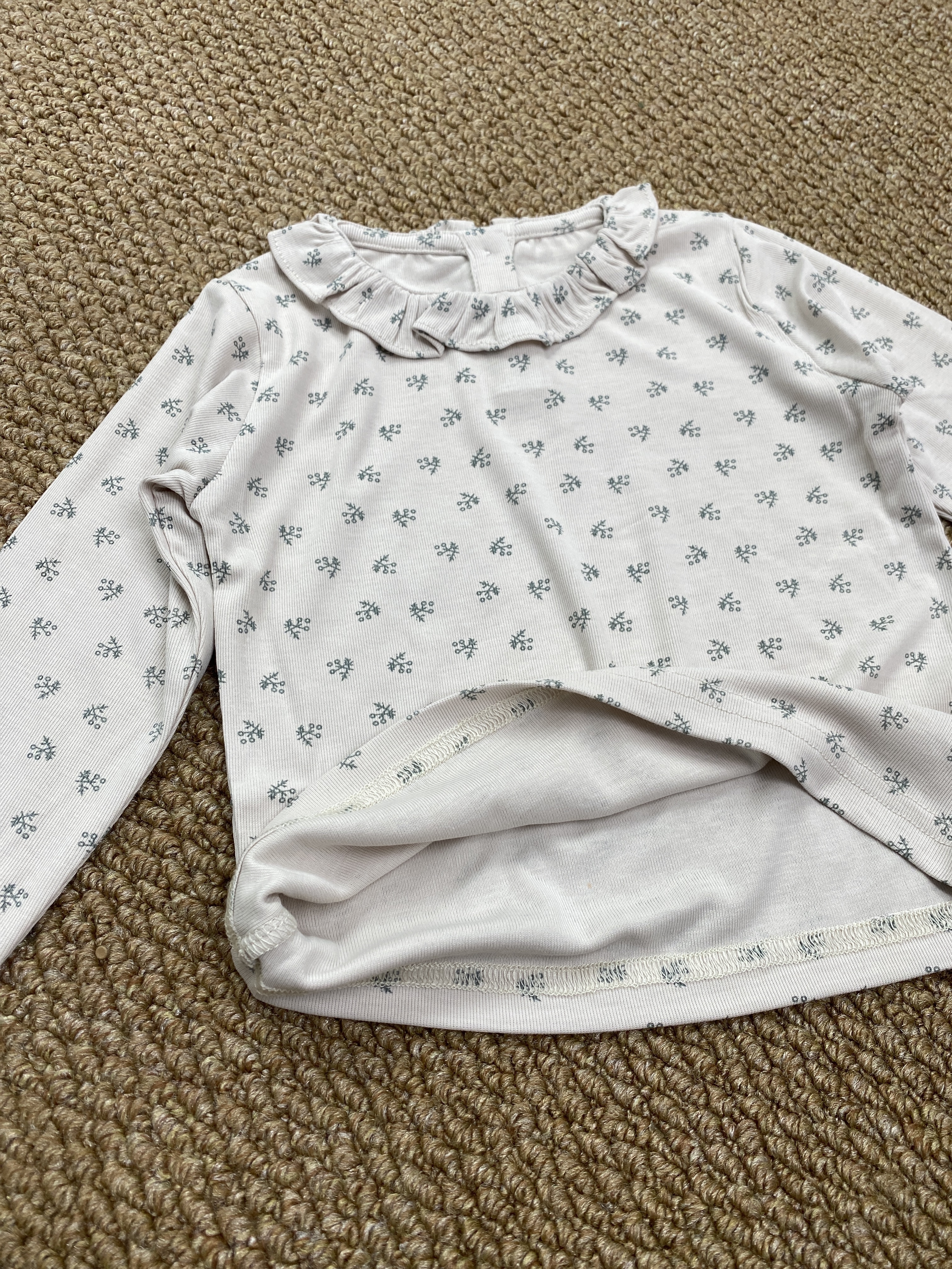 A04253花邊領上衣