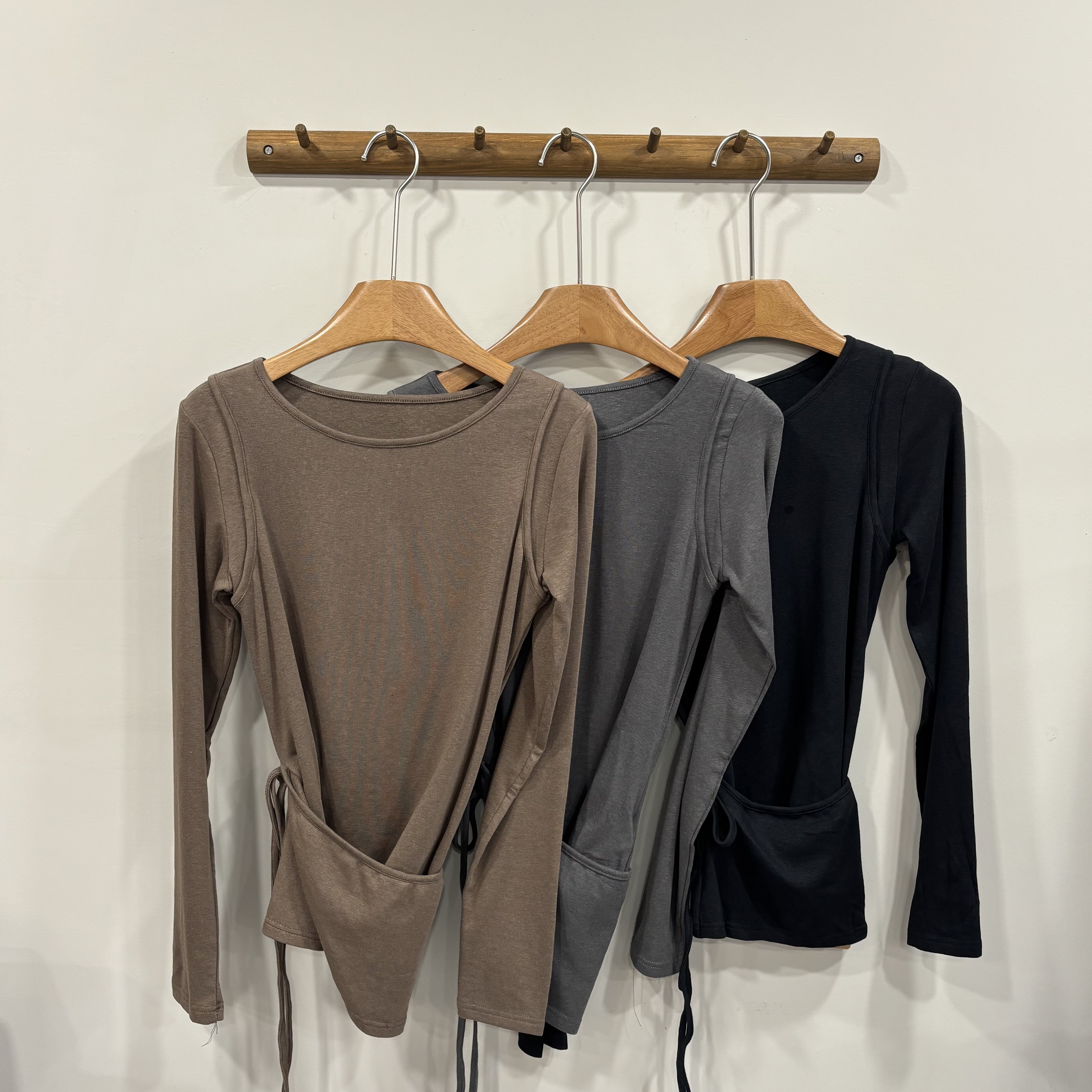 W00001背心假兩件綁帶上衣