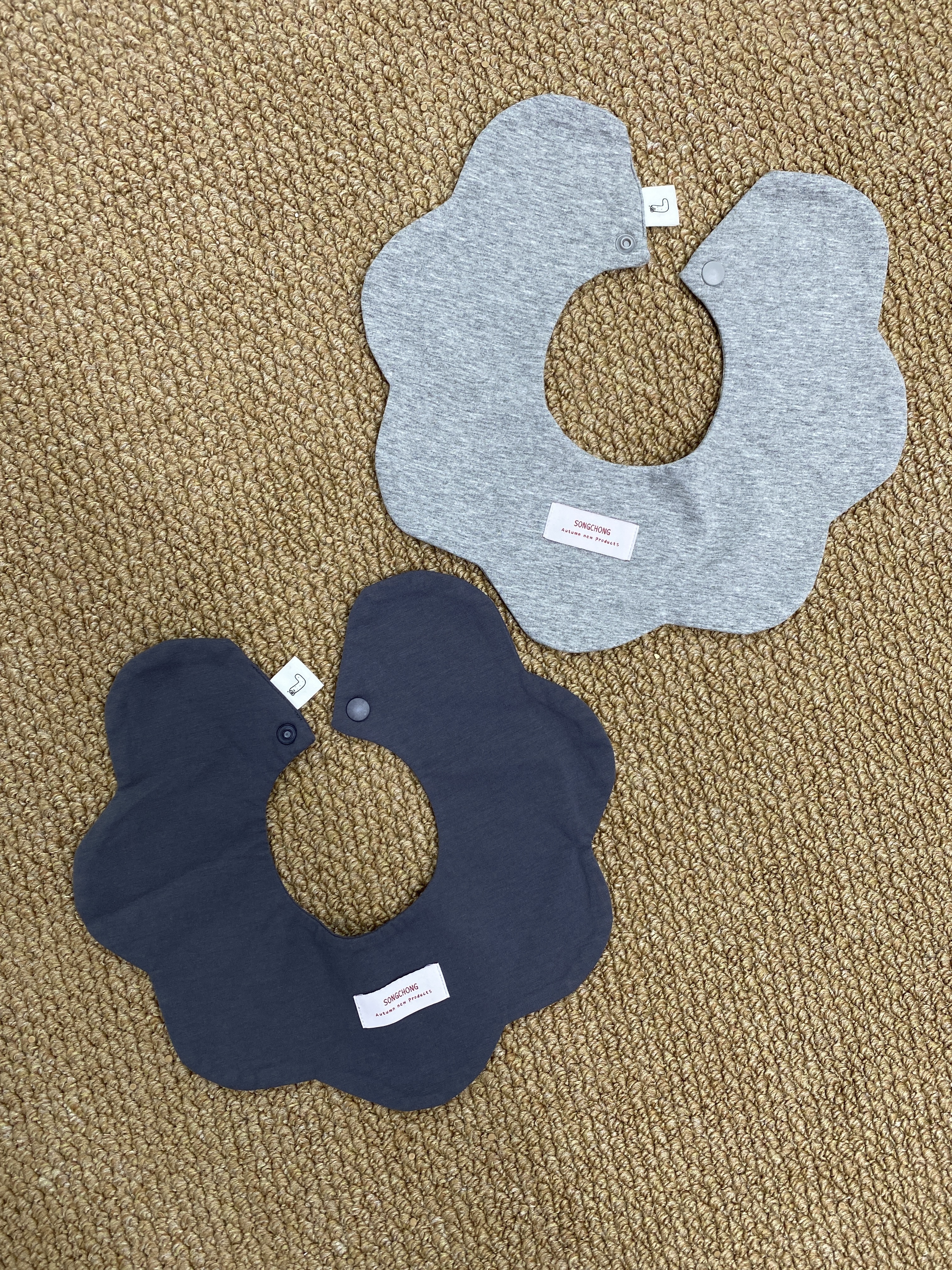 花邊造型口水巾