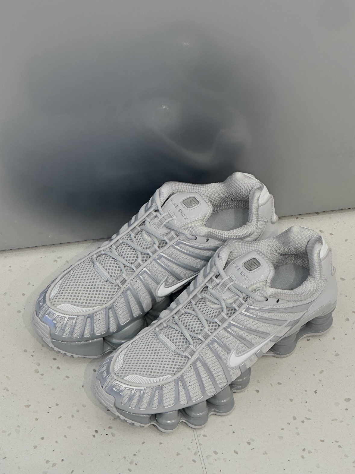 Nike Shox TL "Photon Dust" 液態銀 彈簧鞋 女鞋