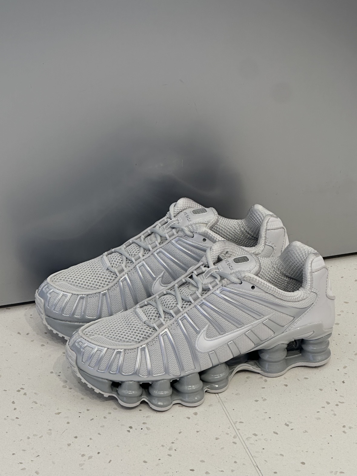 Nike Shox TL "Photon Dust" 液態銀 彈簧鞋 女鞋