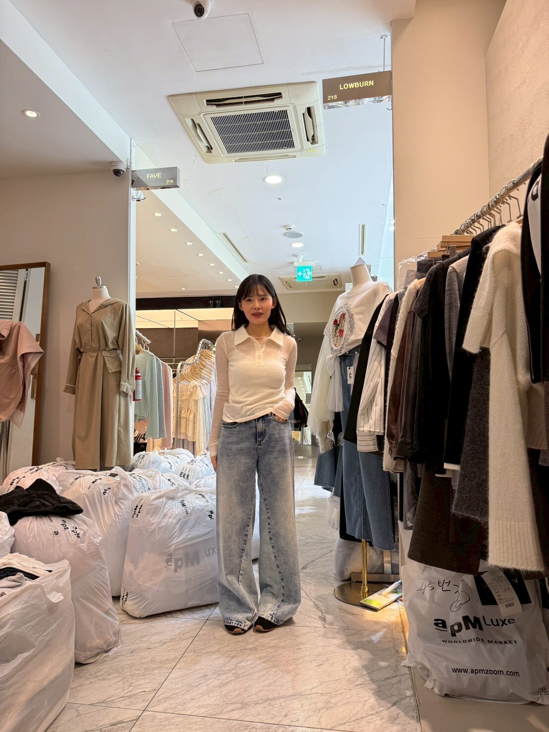 LN5507 雪花洗水車線牛仔褲 *特價* (充值購物金不適用)