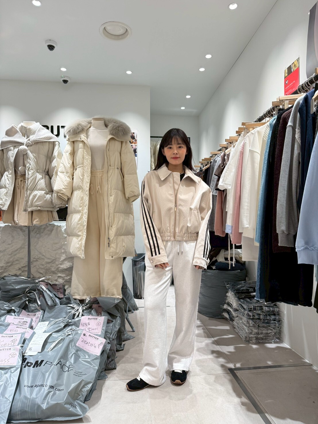 BU5513 PU蛋白皮暗紋運動款外套 *特價* (充值購物金不適用)