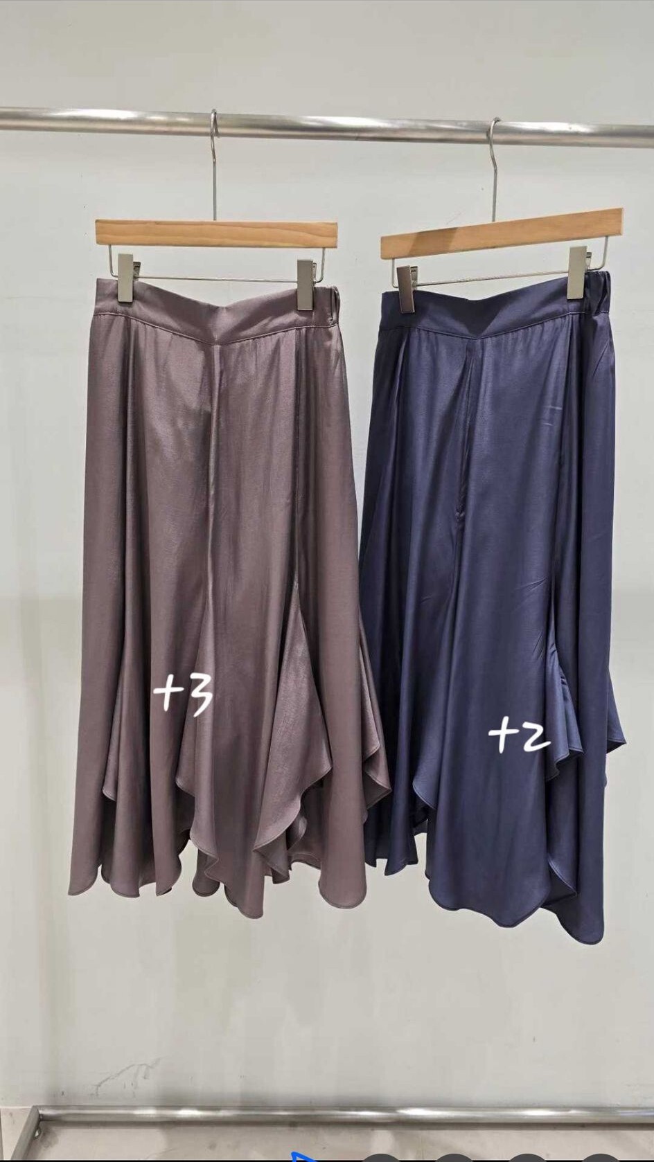 VS39 腰27-35 HIP46.5 長36.5 $399 (一口價)