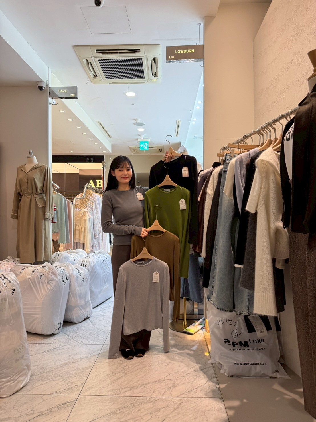 LN5510 多色簡約貼身上衣 *特價* (充值購物金不適用)