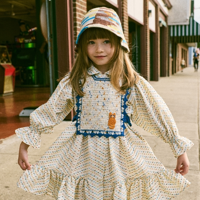 Misha & Puff  側釦簍空花邊小貓編織背心 Cat Topanga Popover - Mist