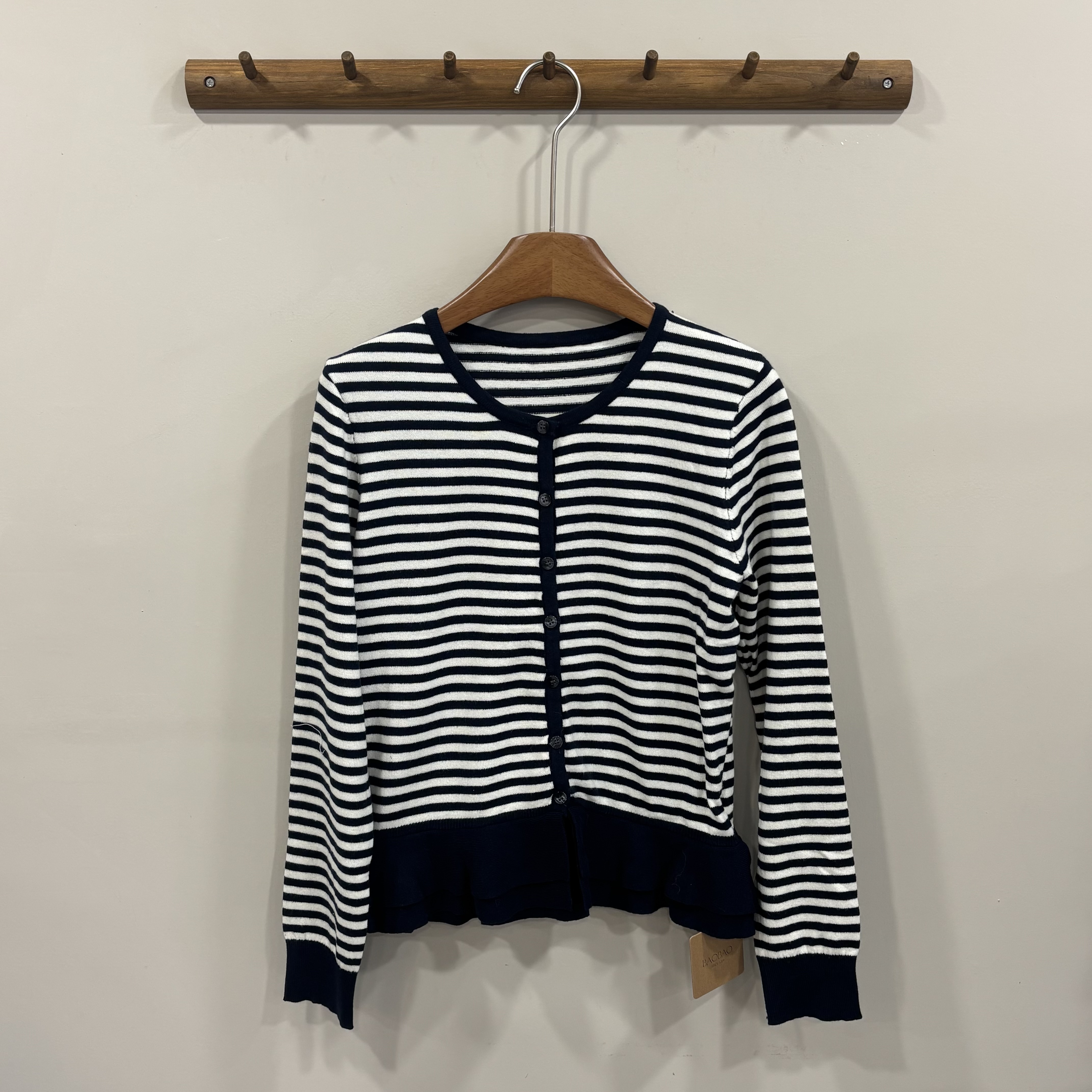 W00052裙擺條紋針織外套