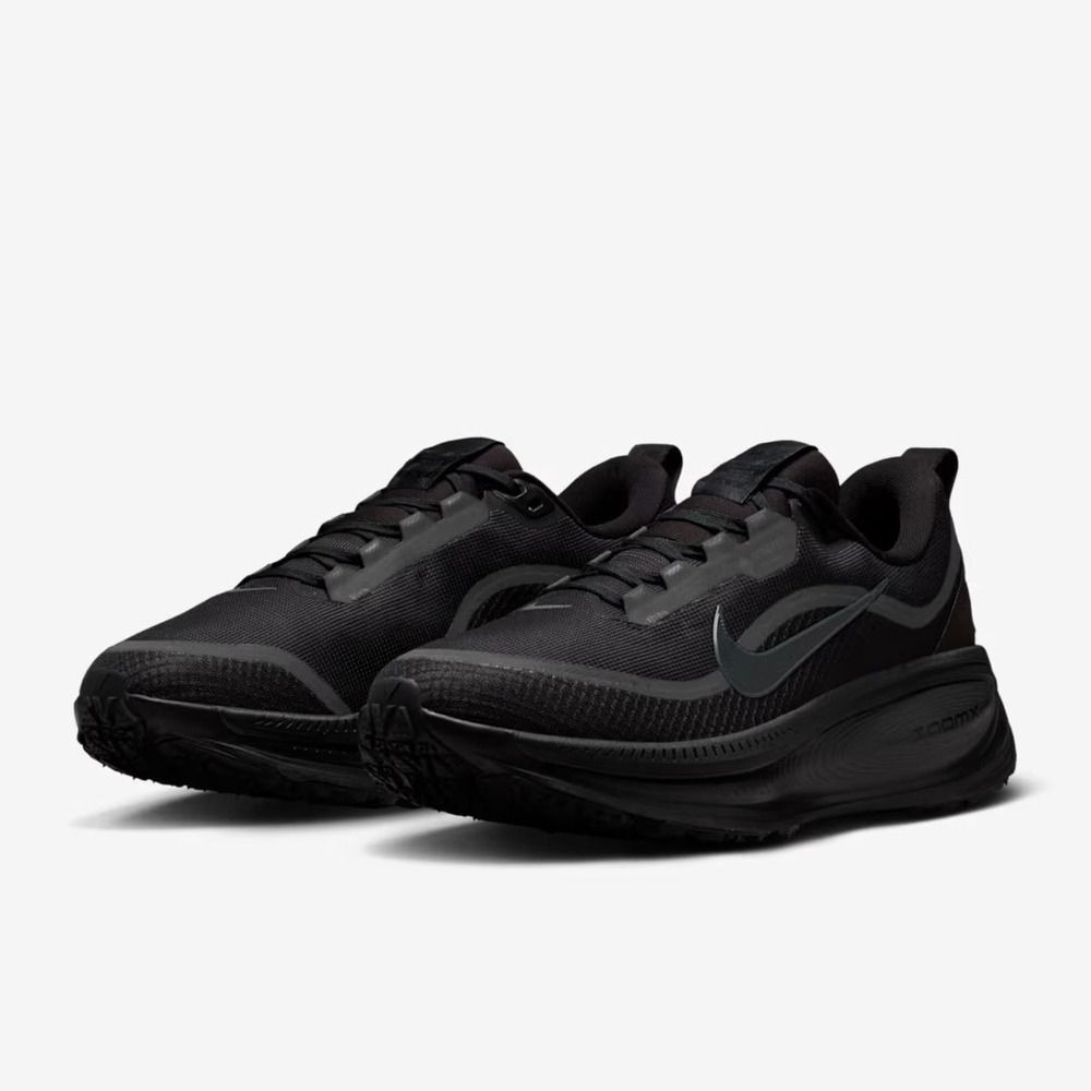 NIKE 慢跑鞋 VOMERO 18 GTX 全黑 防水 運動鞋 男 HQ7001-001