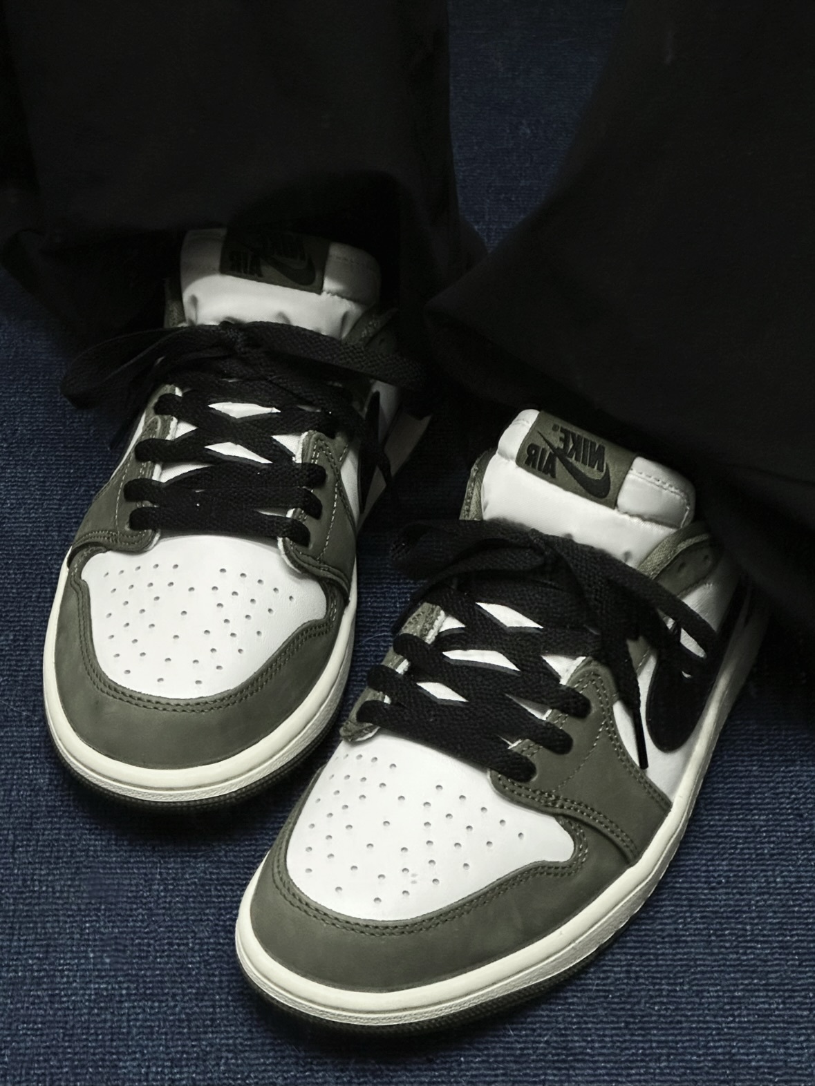 <小倒勾來襲😎> NIKE Air Jordan 1 Retro Low OG 橄欖綠 大童鞋