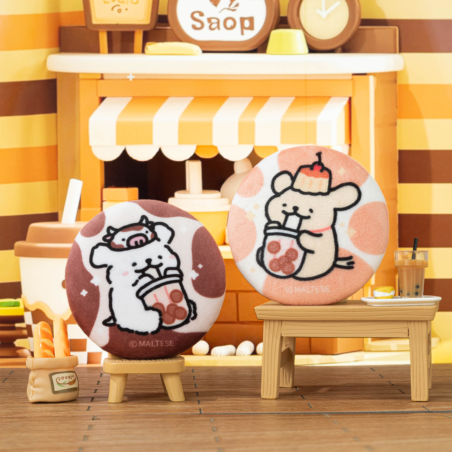 線條小狗絨毛徽章 [共2款可選擇]