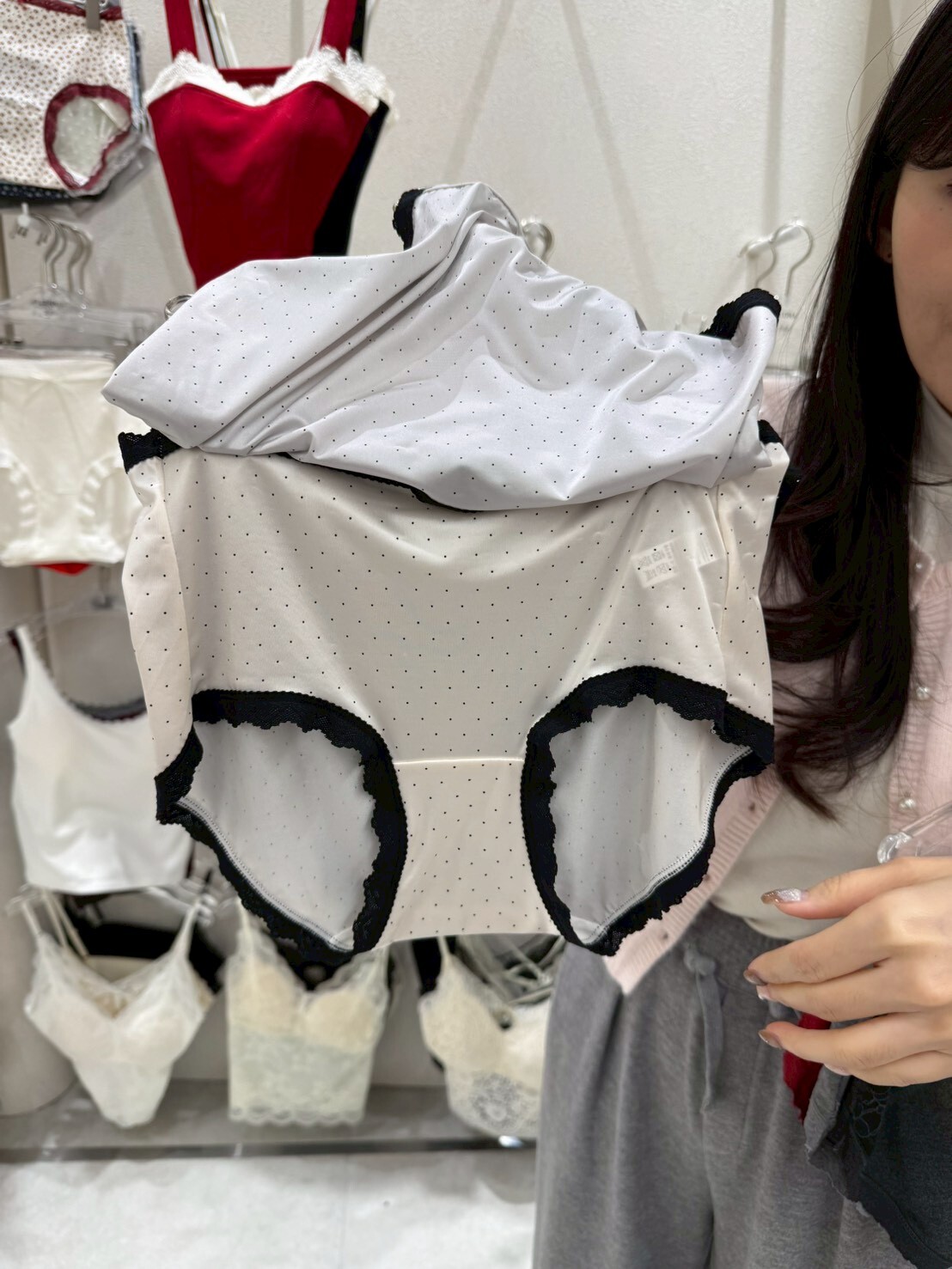 FL5564 珠光波點絲質內褲 3條套裝 *特價* (優惠碼同充值購物金不適用)